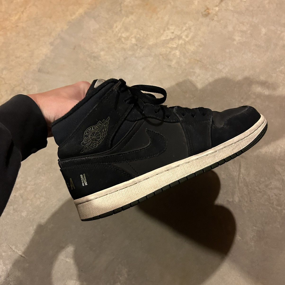 Jordan Brand × Nike Jordan 1 Mid Black Olive Canvas 2018 US 7.5 Size US 7.5 / EU 40-41 - 5 Thumbnail