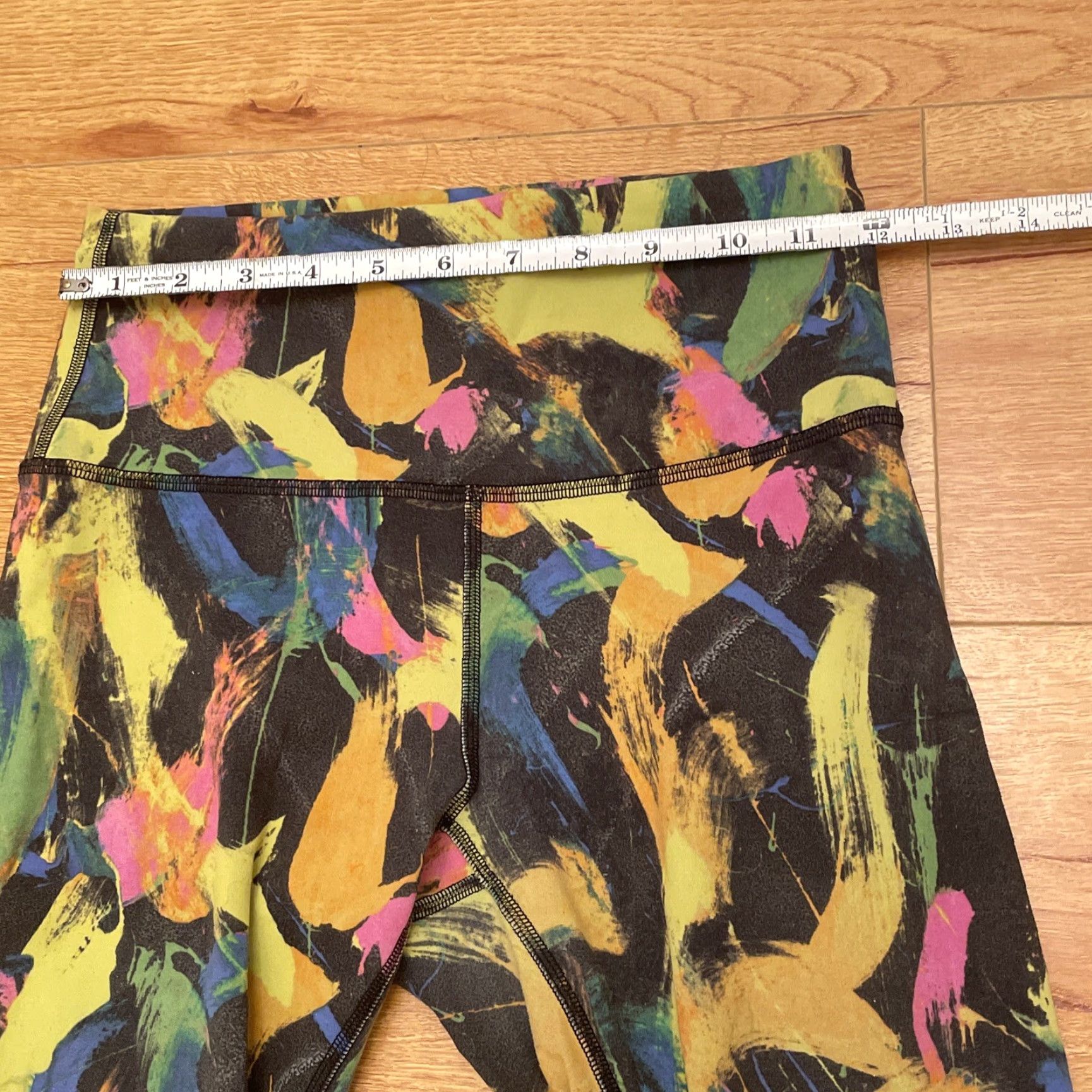 Lululemon LULULEMON Wunder Train High Rise Tight 25” Legging Undertone Black Multi Print Women Size 6 Activewear Athletic Skinny Leggings Size 28" / US 6 / IT 42 - 6 Thumbnail