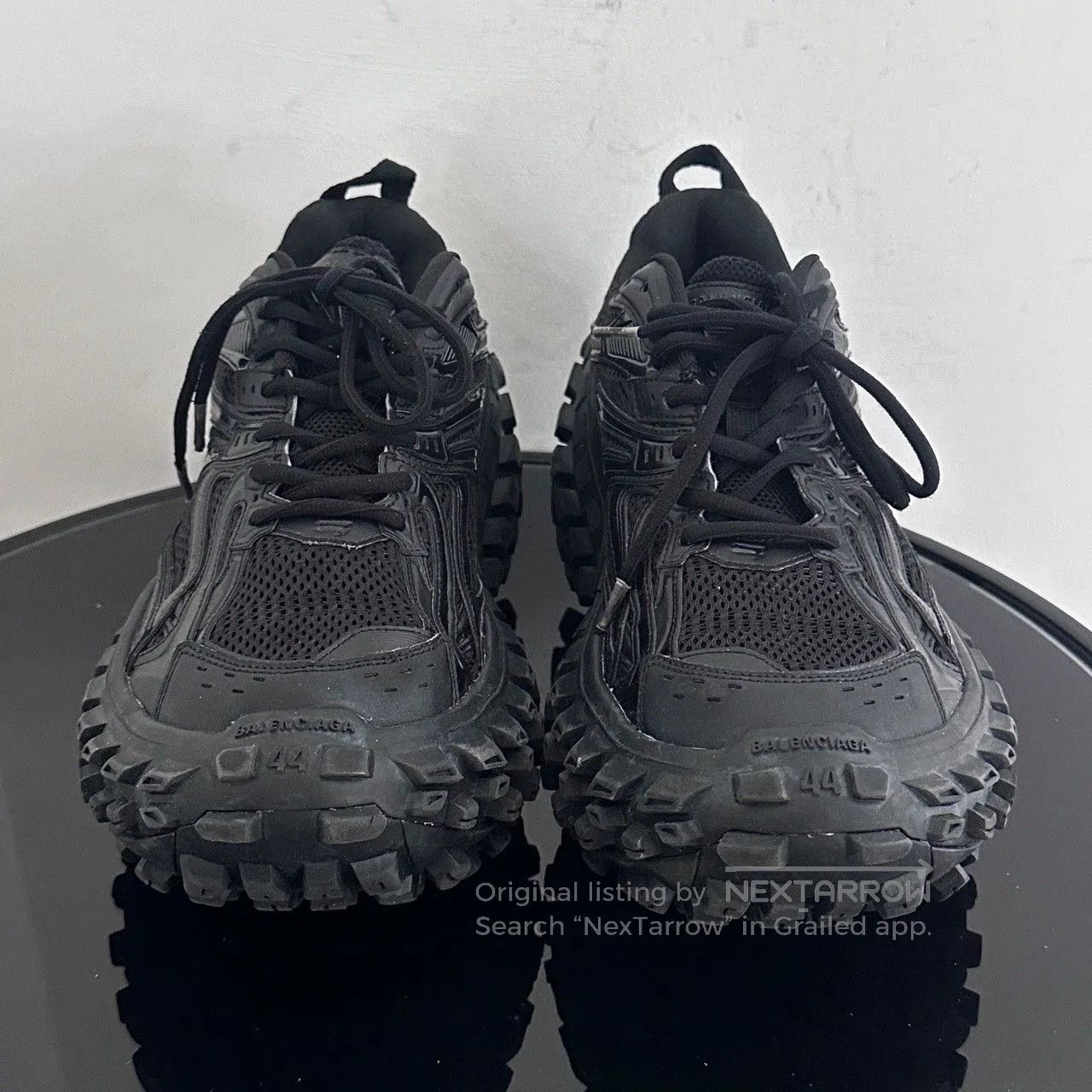 Balenciaga balenciaga defender retro low-top sneakers. Size US 11 / EU 44 - 2 Thumbnail