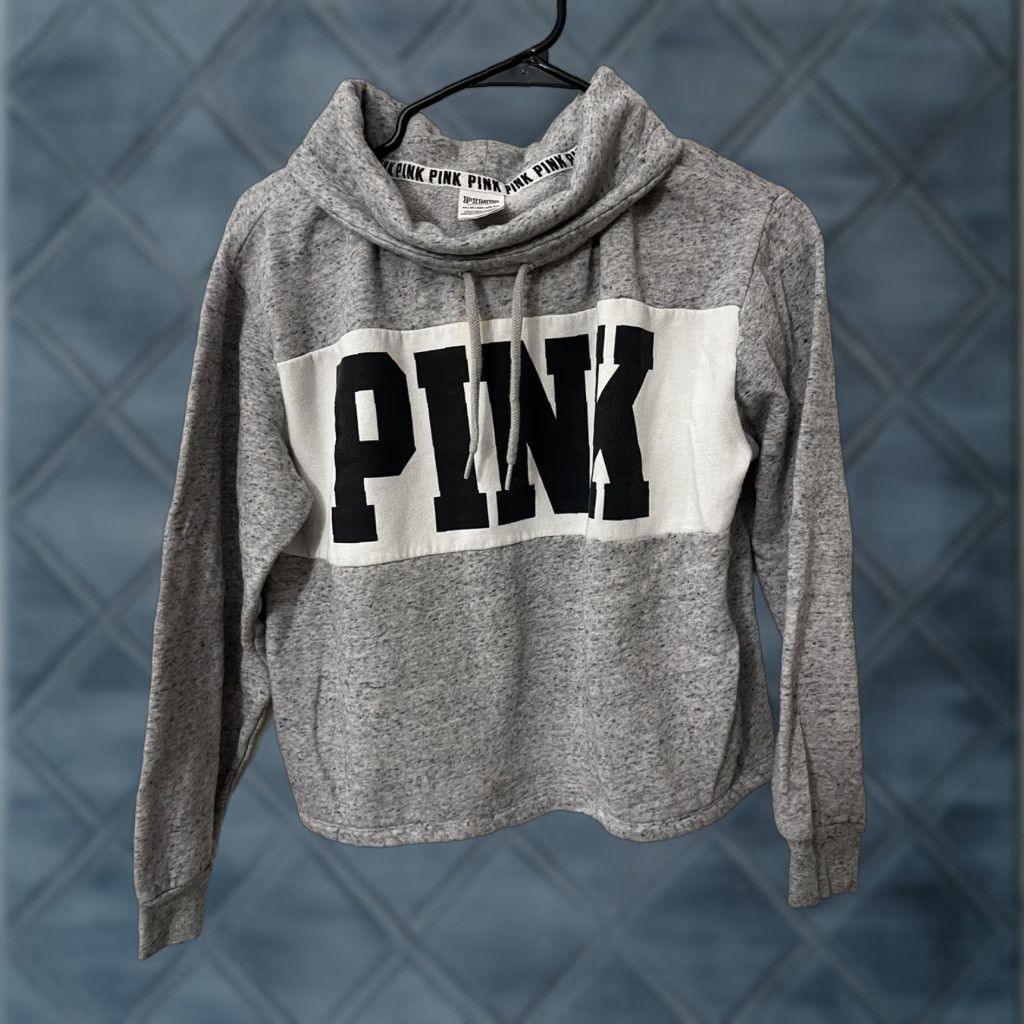 Victoria's Secret Victoria Secret Sweatshirt Women XS Gray Logo Turtle Neck Sweater Size XS / US 0-2 / IT 36-38 - 1 Thumbnail