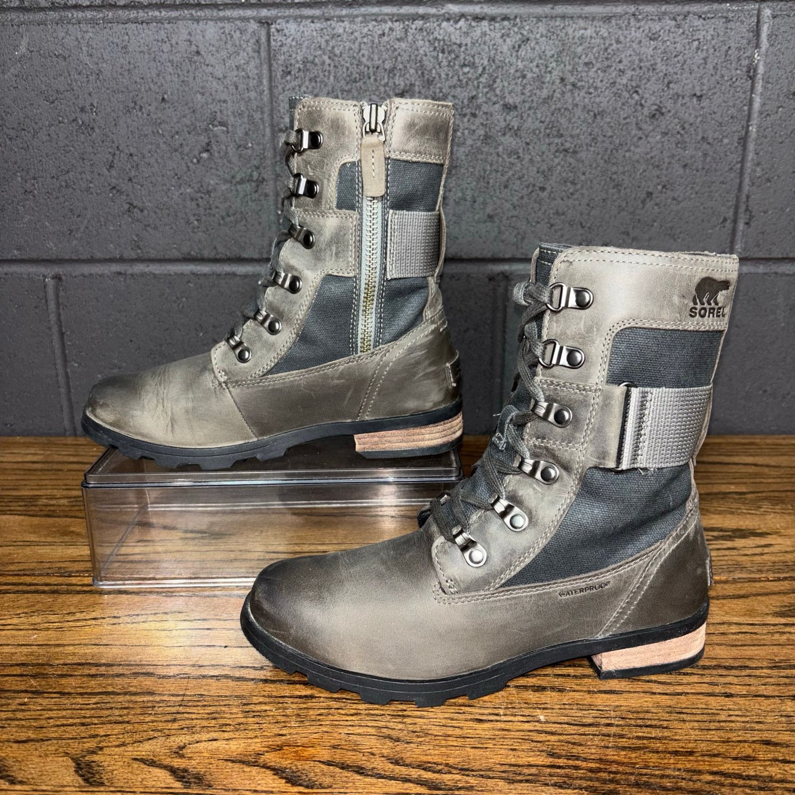 SOREL Sorel Emelie Conquest Boots Women’s 6 Gray Leather Canvas Size US 6 / IT 36 - 2 Thumbnail