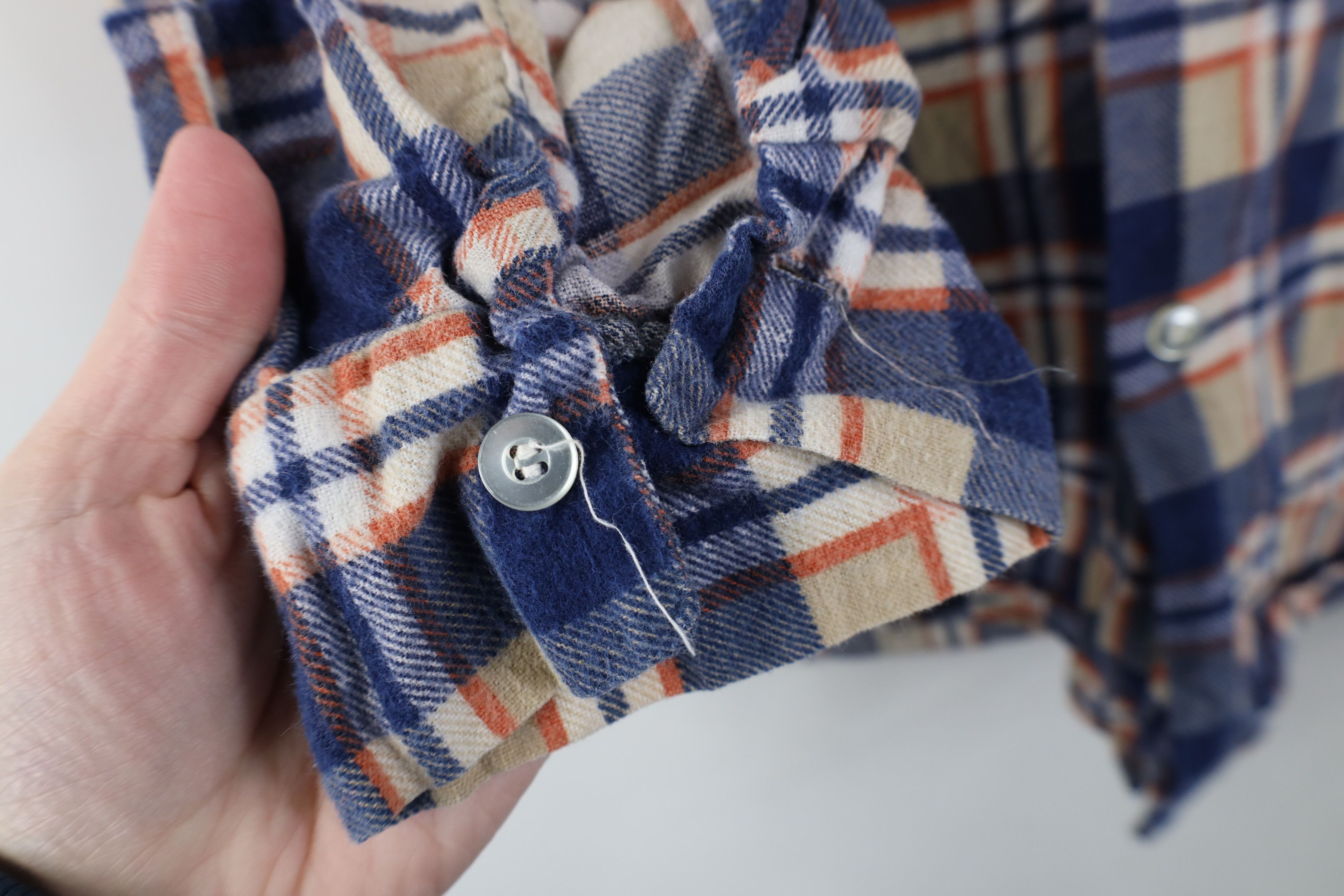 Vintage Vintage 60s 70s Streetwear Collar Button Shirt Plaid USA Size US S / EU 44-46 / 1 - 8 Thumbnail