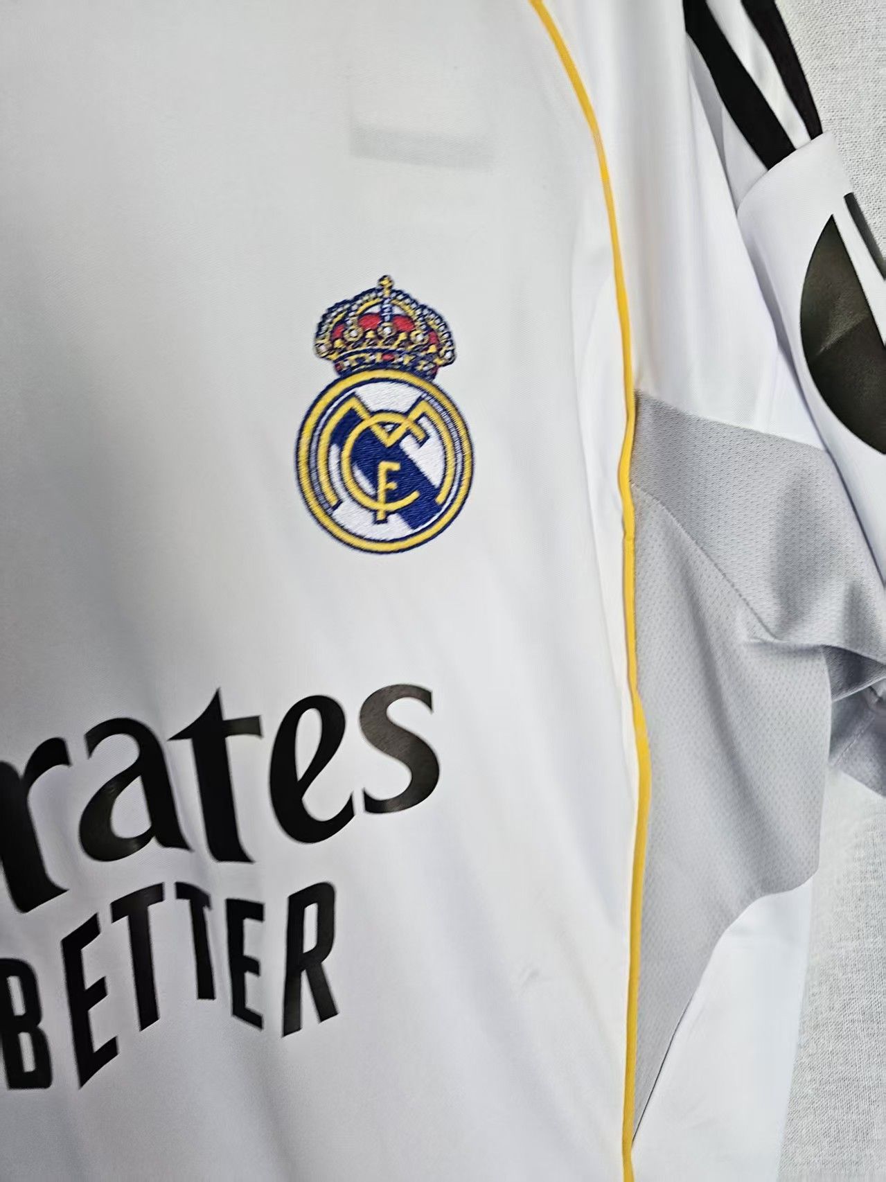 Other 2025 26 Real Madrid #10 Kylian Mbappé Jersey Home Size US M / EU 48-50 / 2 - 4 Thumbnail
