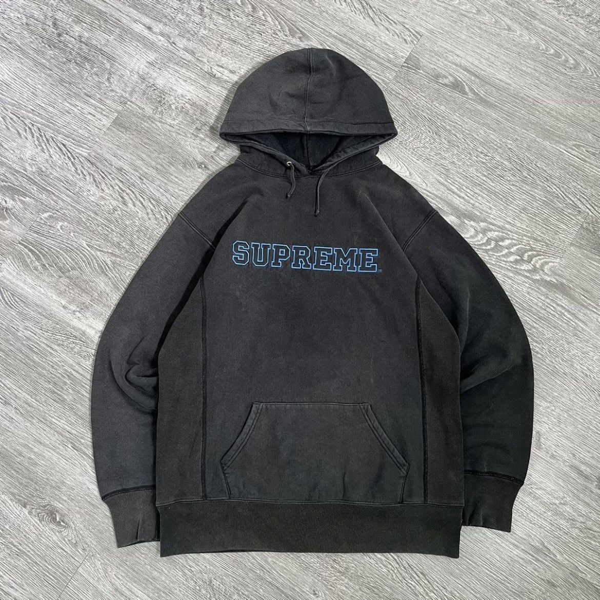 Supreme Supreme Spell Out Outline Blue Size US L / EU 52-54 / 3 - 1 Thumbnail