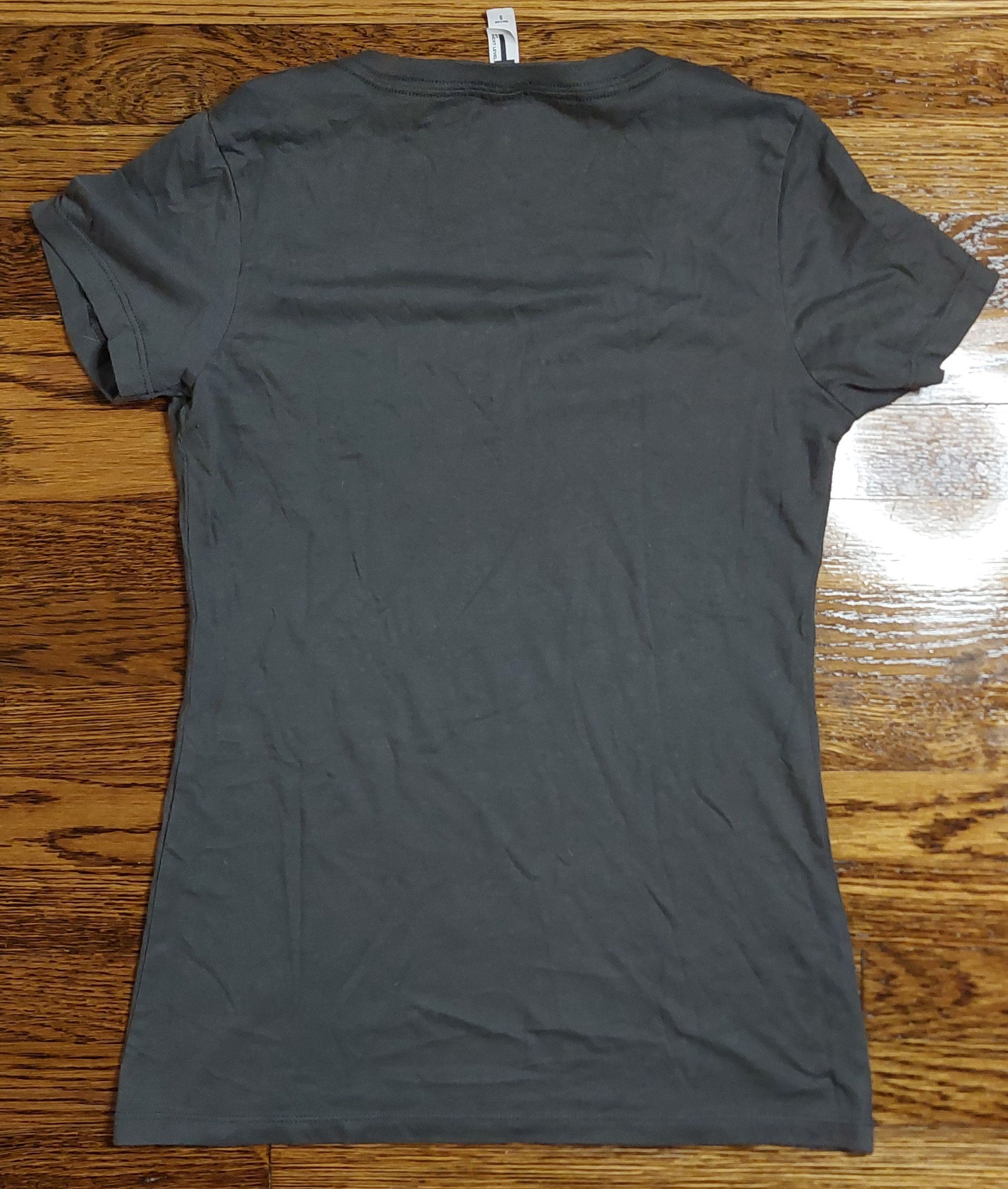 Next Level Apparel Authentic Roscoe's House of Chicken 'N Waffles Gray V-Neck Size S / US 4 / IT 40 - 4 Thumbnail
