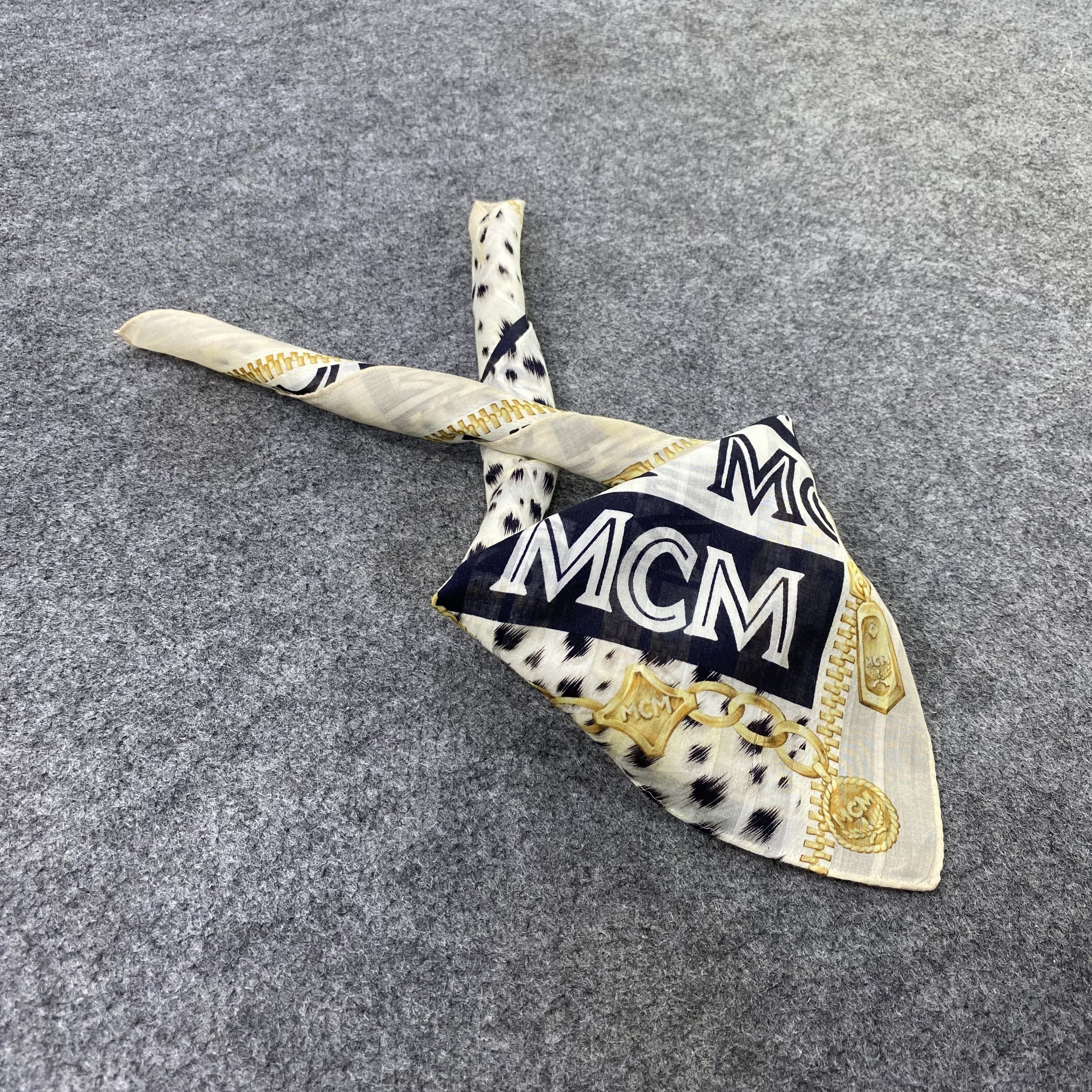 MCM MCM Handkerchief Neckerchief Bandana-B1966 Size ONE SIZE - 1 Thumbnail