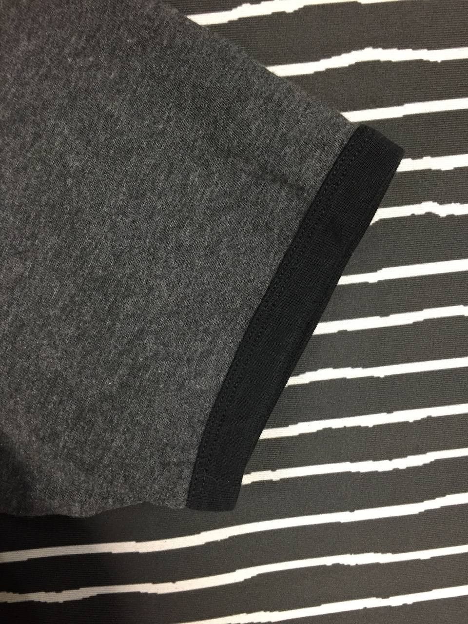 Uniqlo Uniqlo Casual Short Sleeve Dark Grey Ringer Tee Size XL Size US XL / EU 56 / 4 - 4 Thumbnail
