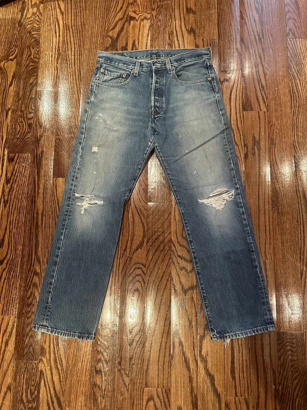 Levi's Vintage Levi's 501 Jeans (distressed) Size US 32 / EU 48 - 1 Thumbnail