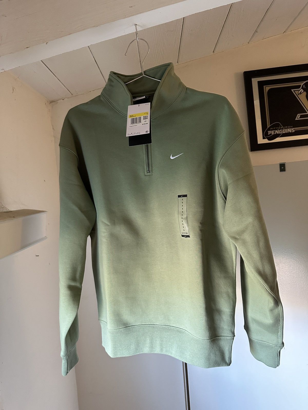 image of NWT Nike Solo Swoosh Men's 1/4-Zip Top Pullover Sweatshirt in Green (Size Small)