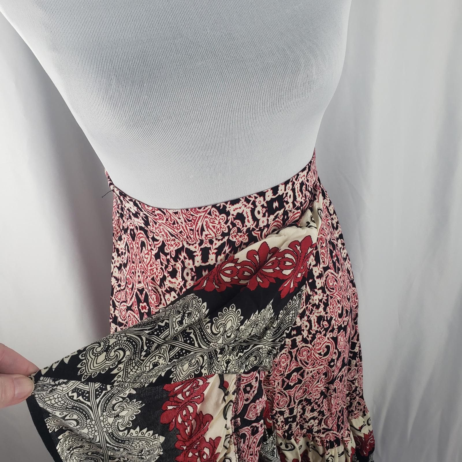 Shein SHEIN Boho Bohemian Style Maxi Skirt - Floral Print Size 28" / US 6 / IT 42 - 3 Thumbnail