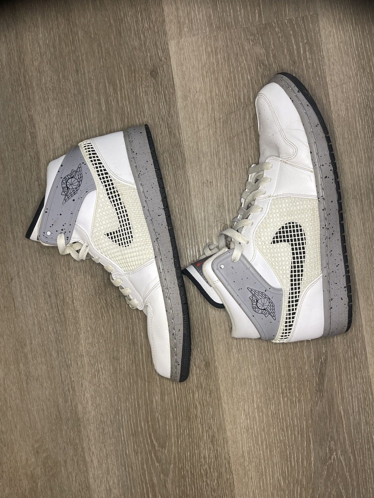 Nike Jordan 1 retro 89 white cement Size US 10 / EU 43 - 4 Thumbnail