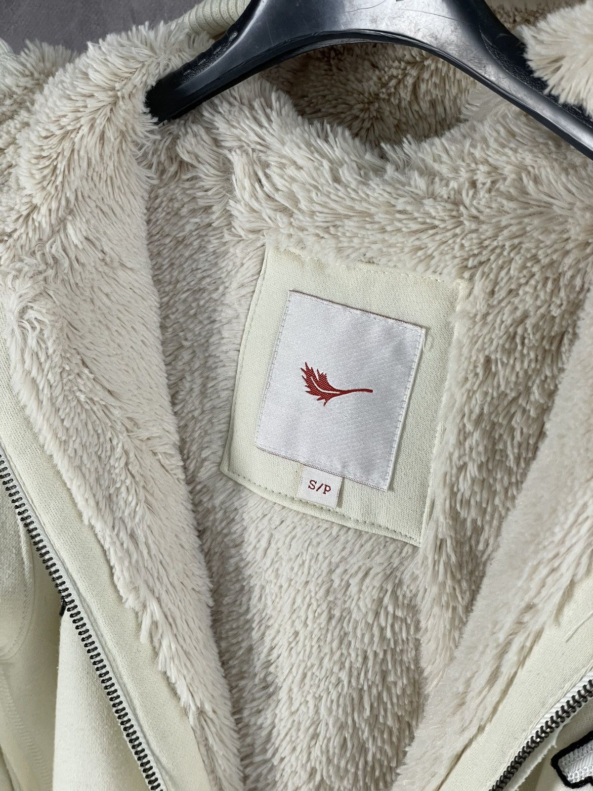 If Six Was Nine × Japanese Brand × Le Grande Bleu (L.G.B.) FAUX FUR AVANT GARDE GRUNGE EMBROIDERED Y2K ZIP HOODIE Size S / US 4 / IT 40 - 8 Thumbnail