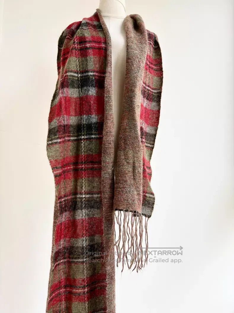 Vivienne Westwood Vivienne Westwood Red and green Christmas plaid Saturn sca Size ONE SIZE - 4 Thumbnail