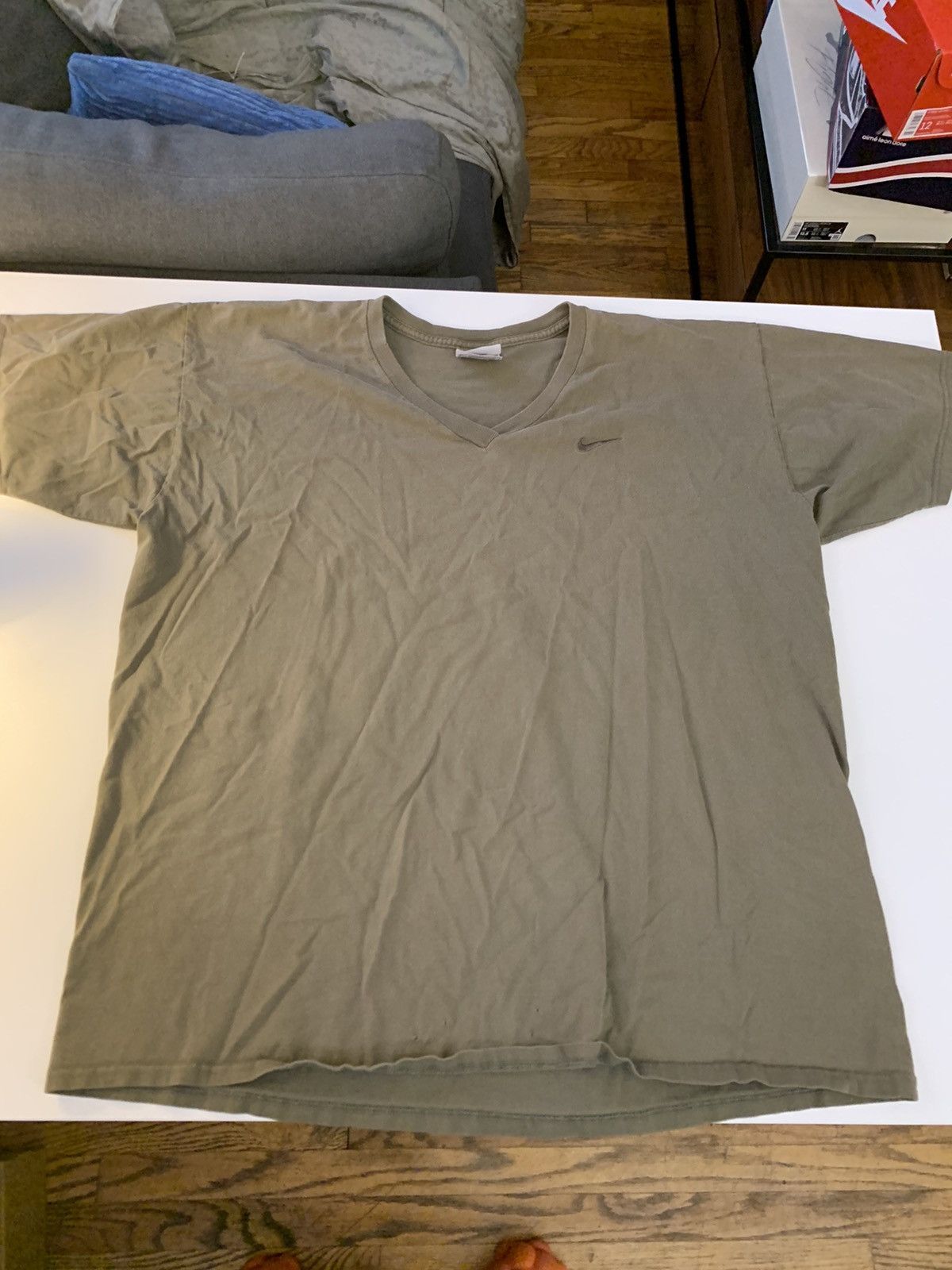Nike Vintage 90s Nike V-Neck T-Shirt Made in USA Brown sz XL Size US XL / EU 56 / 4 - 2 Thumbnail