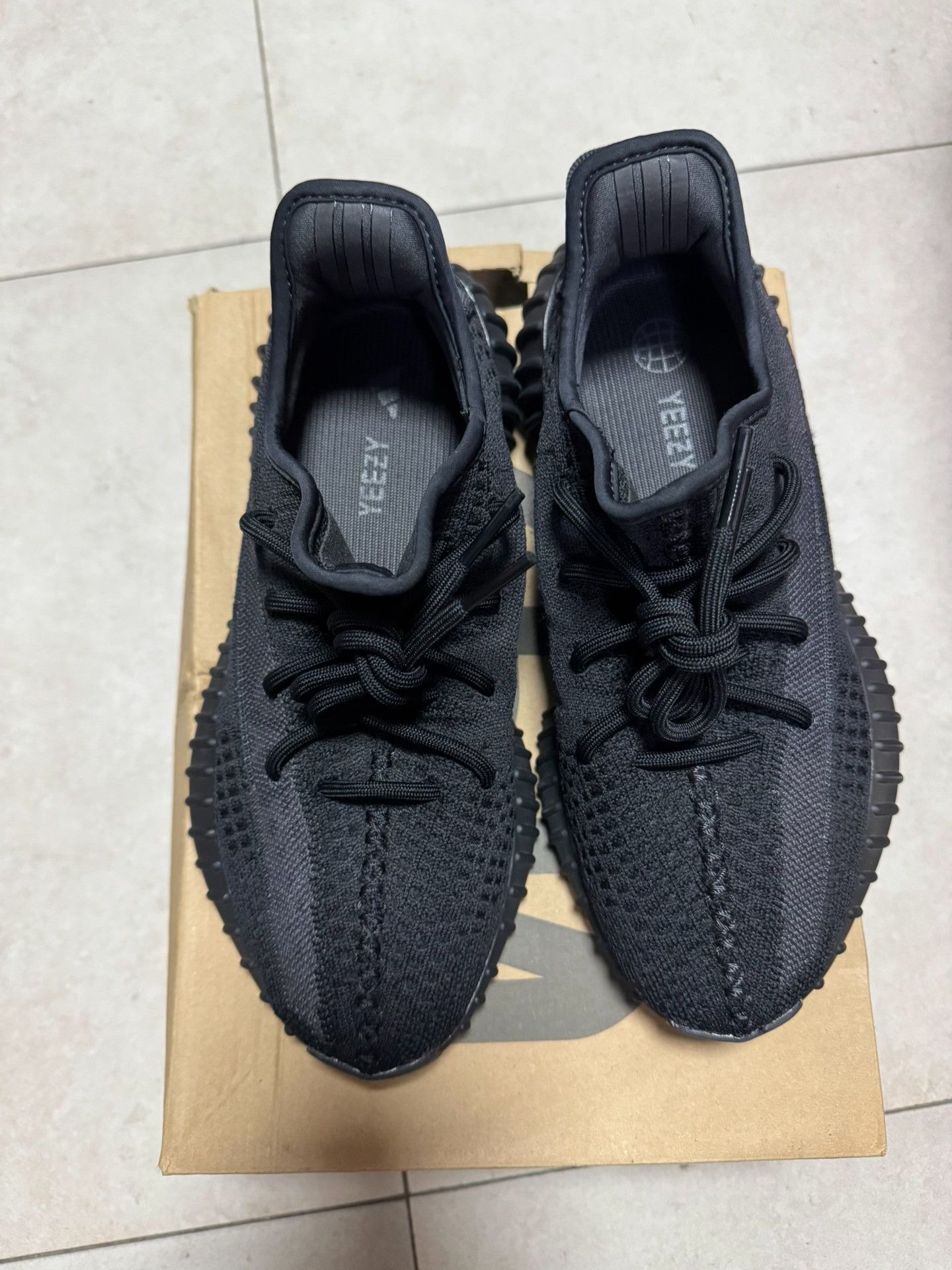 Adidas Adidas YEEZY350 Black Lowtop Sneakers 40 Men Size US 7.5 / EU 40-41 - 1 Thumbnail