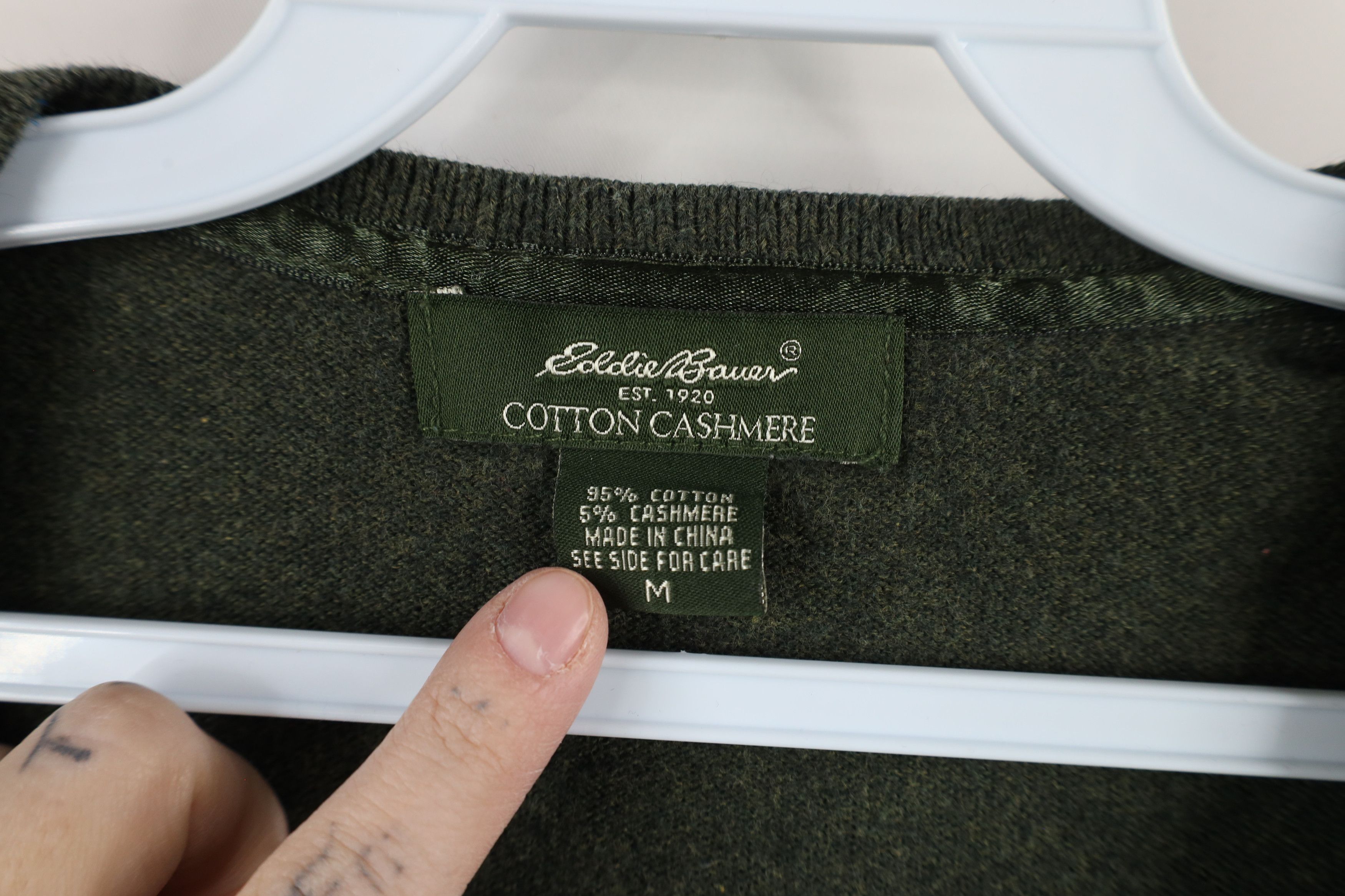 Eddie Bauer × Vintage Vintage Eddie Bauer Cashmere Knit Sweater Heather Green Size M / US 6-8 / IT 42-44 - 4 Thumbnail