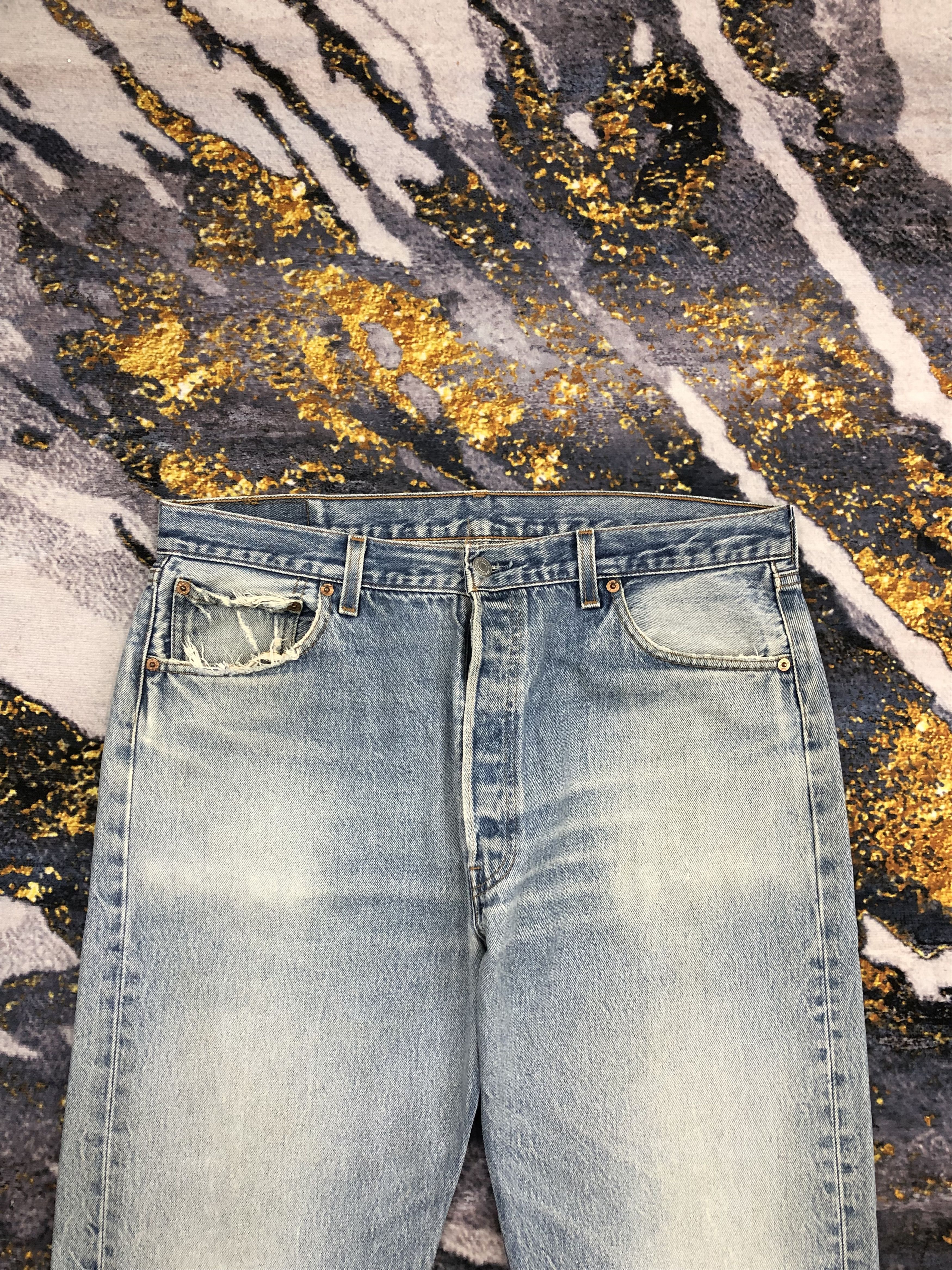 Levi's Vintage 90s Levis 501 Faded Blue Button Fly Jeans DPP0040 Size US 36 / EU 52 - 2 Thumbnail