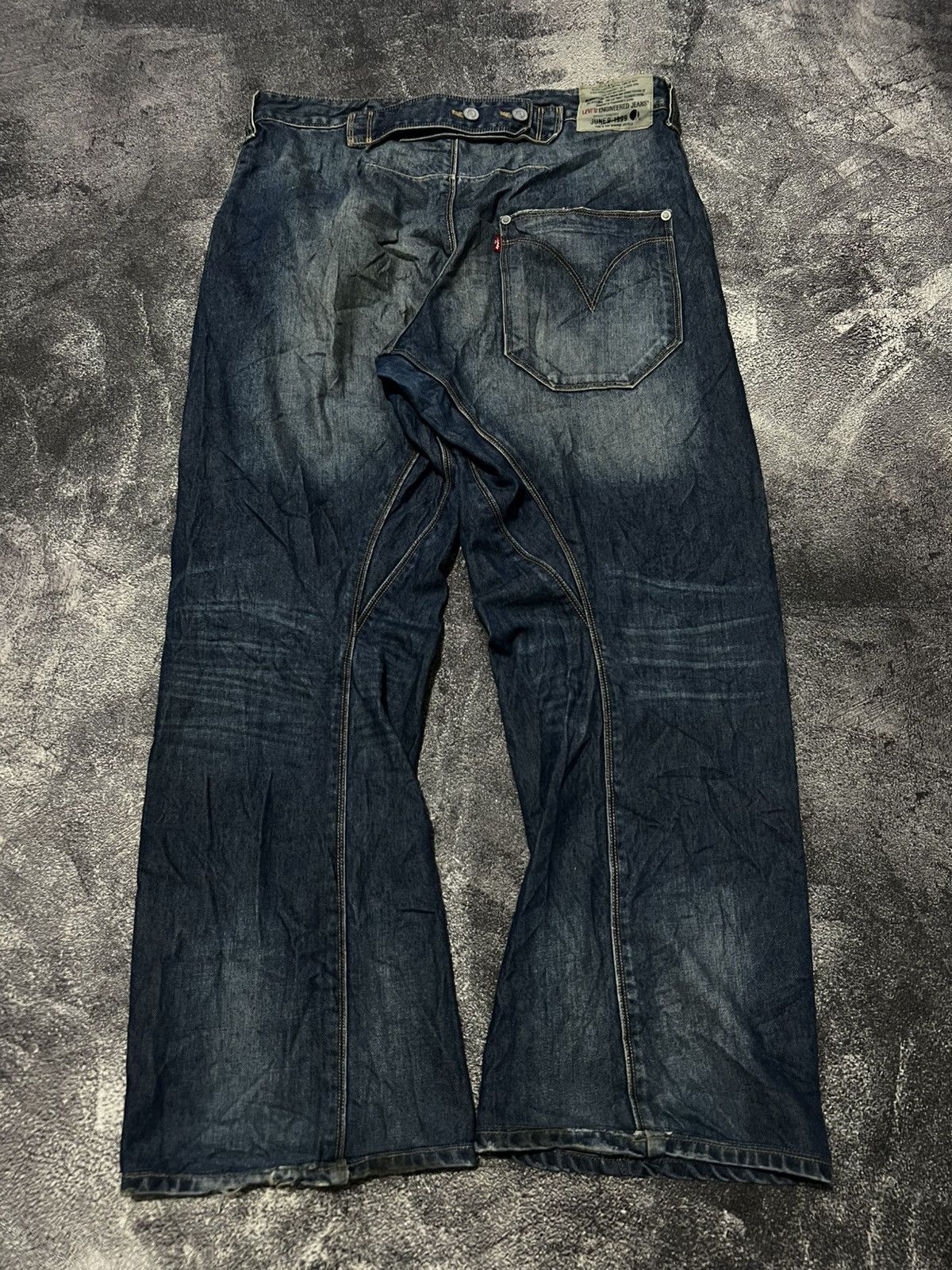 Levi's Vintage Clothing Levis Engineered Belt Buckle Back Jeans Size US 34 / EU 50 - 1 Thumbnail