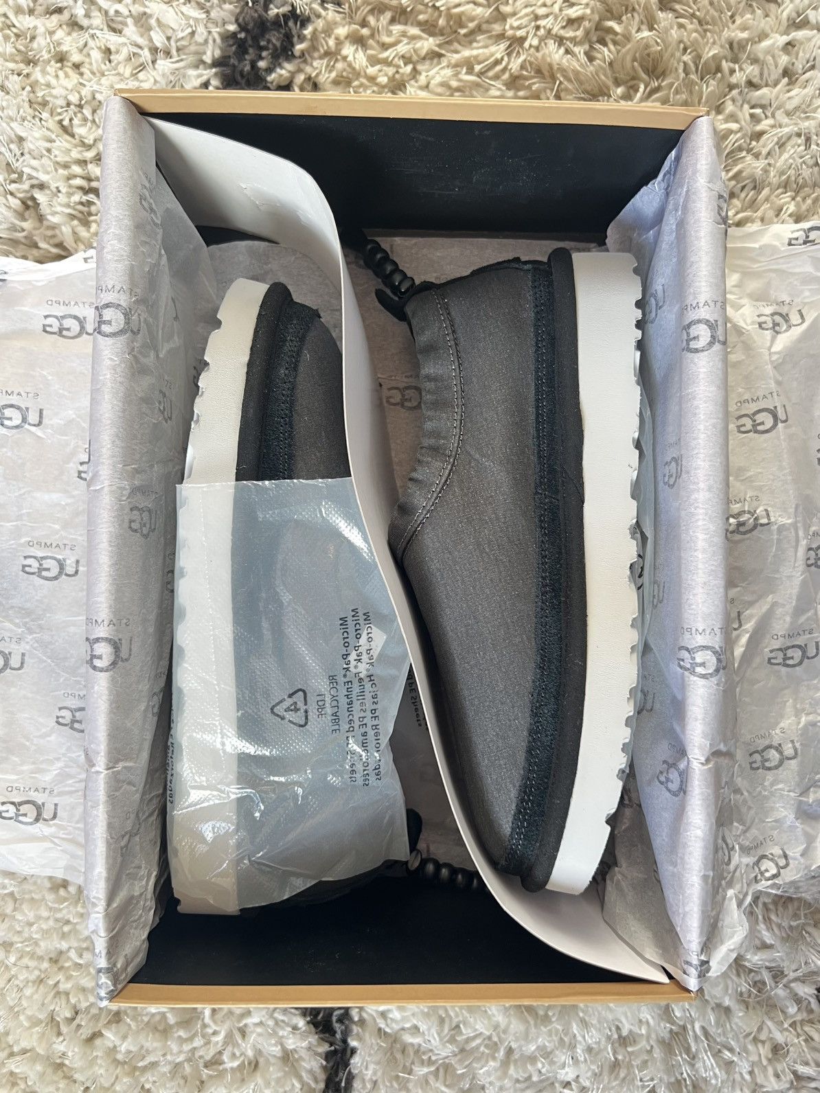 Stampd × Ugg UGG x Stampd Tasman Slippers in Blk (Womens 5) Size US 5 / IT 35 - 1 Thumbnail