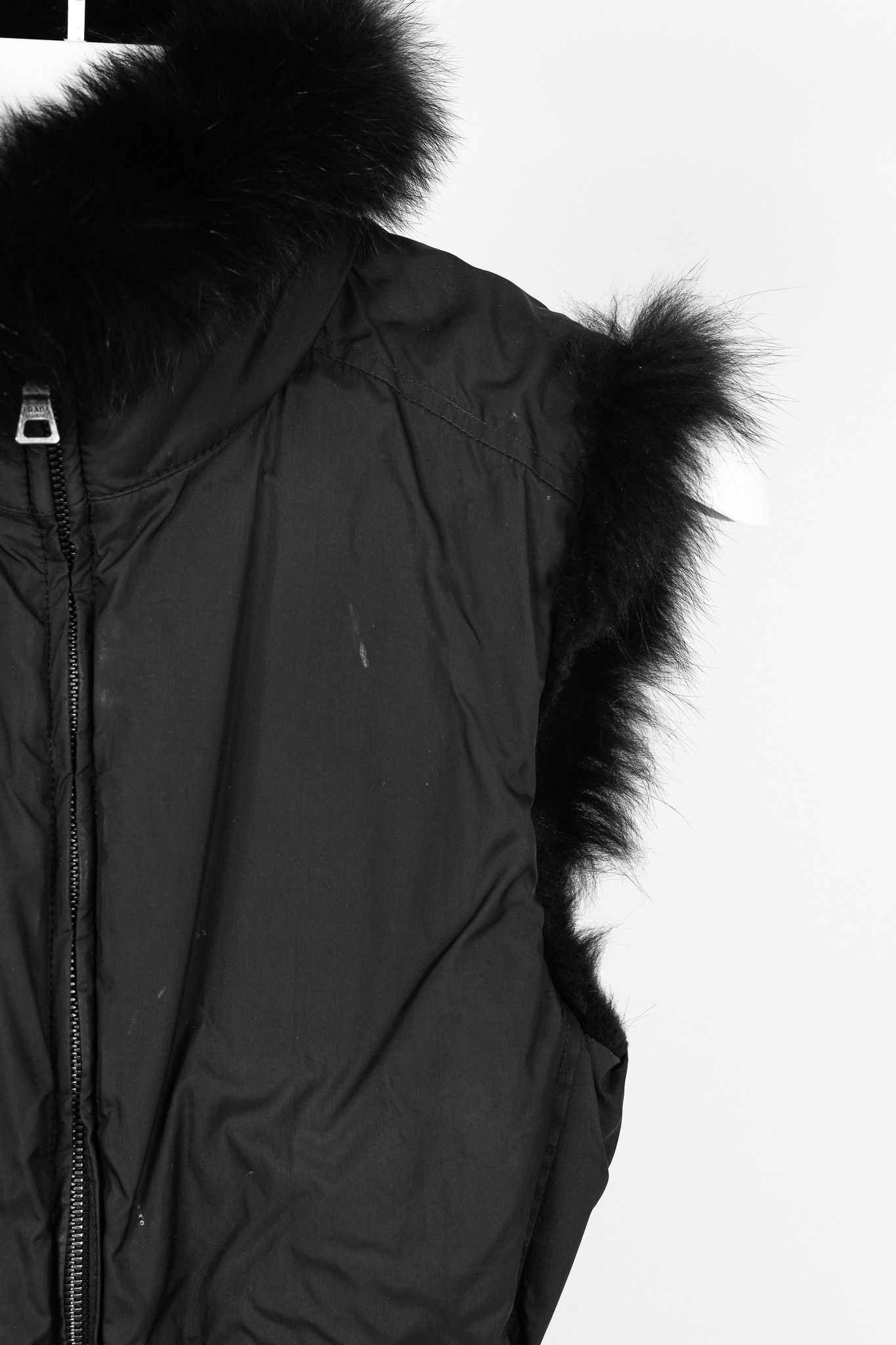 Prada Prada Black Nylon Belted Fox-Fur-Trim Vest Size S / US 4 / IT 40 - 5 Thumbnail