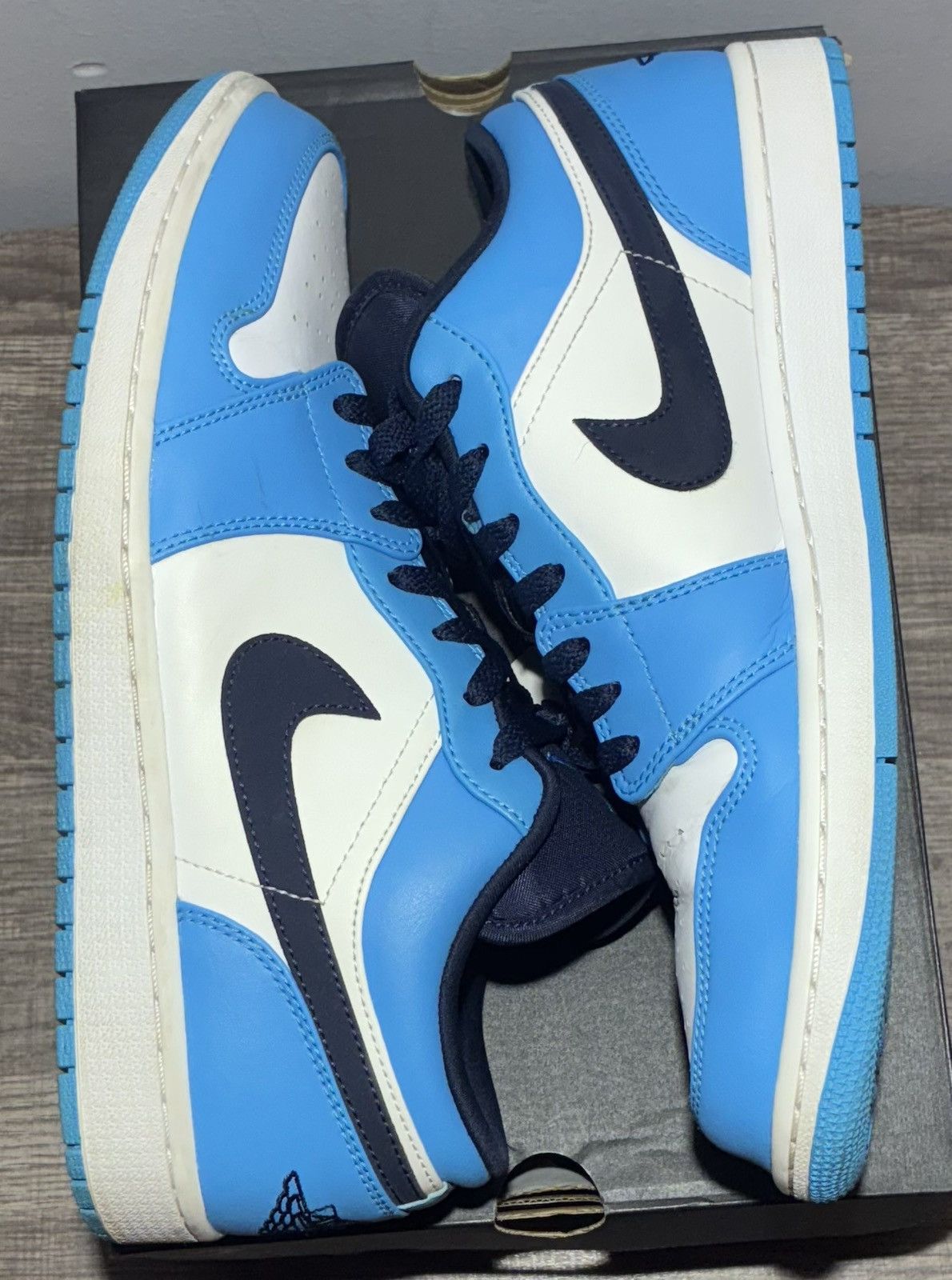 Size 11 Nike Air Jordan Low UNC (2021)