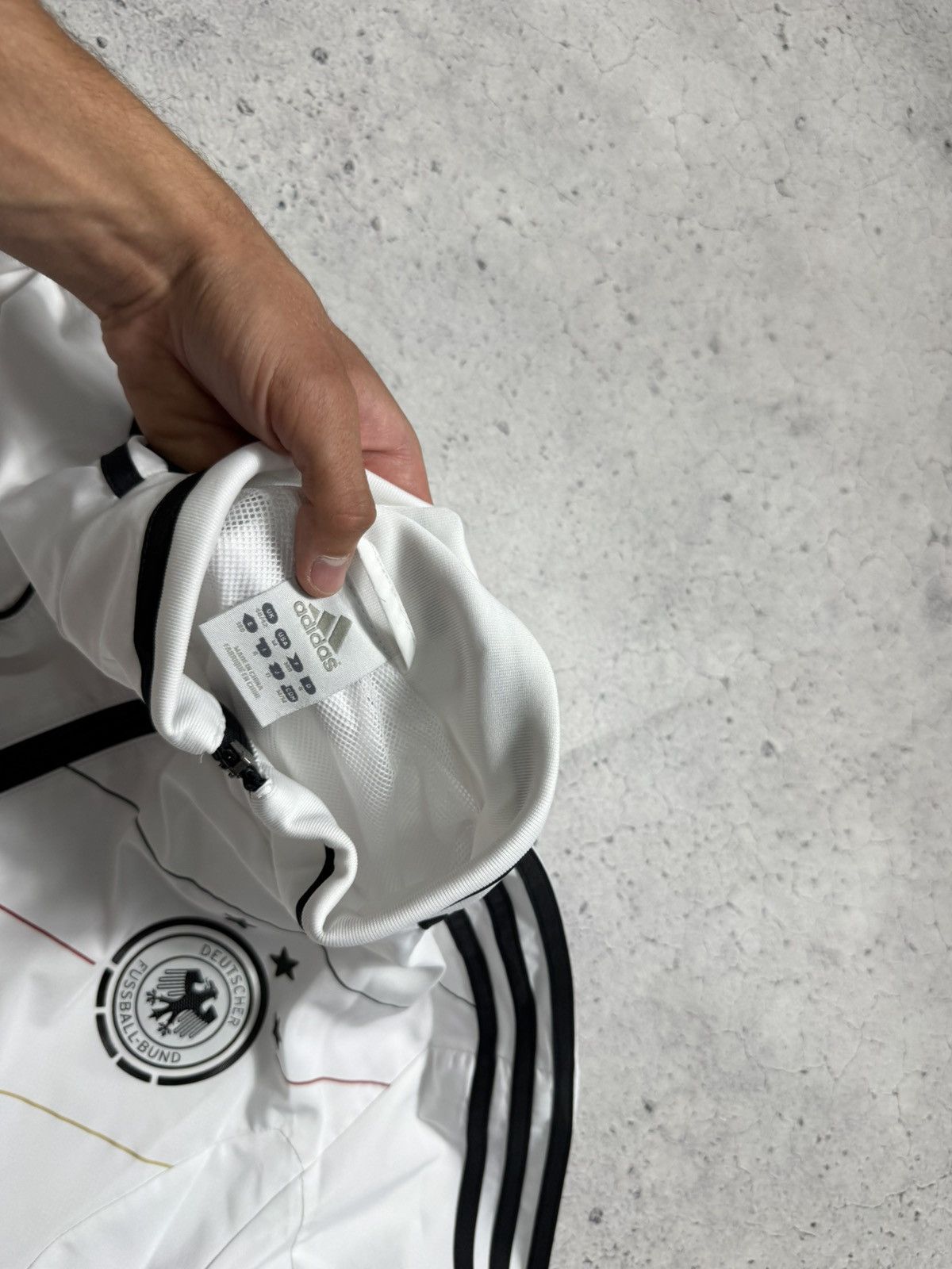 Adidas Adidas Germany Team Vintage Nylon Football Jacket Soccer Y2K Size US M / EU 48-50 / 2 - 8 Thumbnail