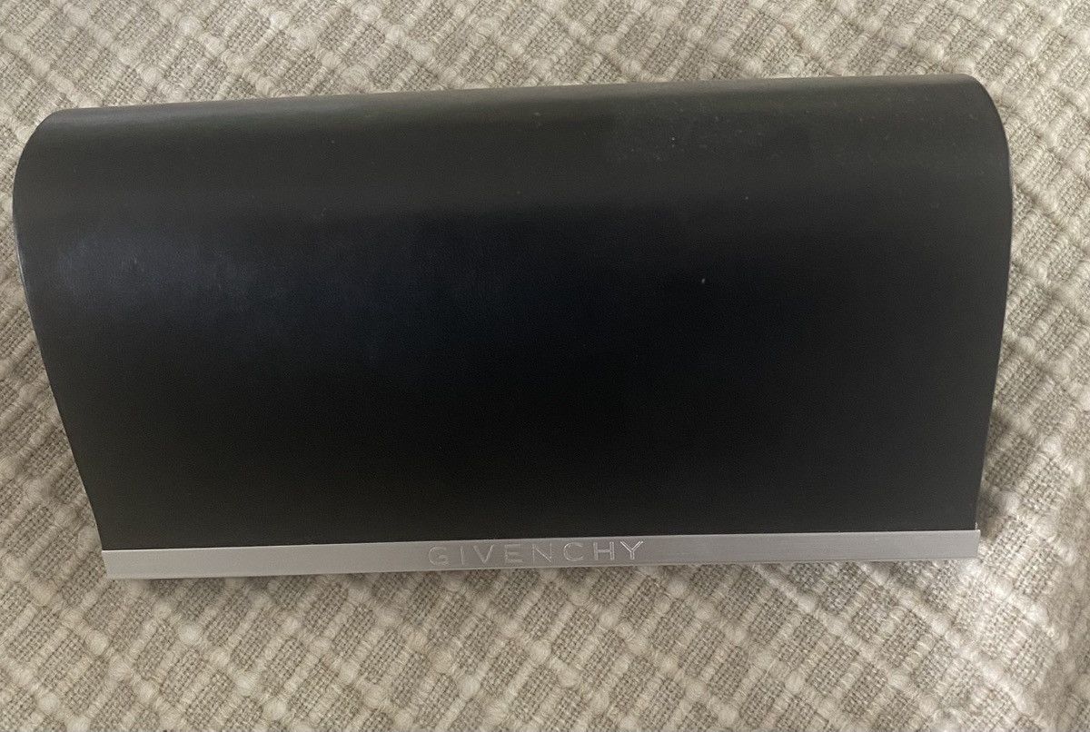 Givenchy Givenchy black sunglasses Size ONE SIZE - 6 Thumbnail