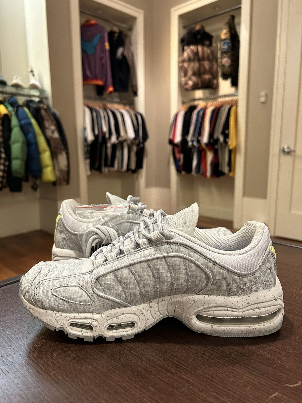 Nike Nike Air Max Tailwind 4 Geyser Grey Size US 8.5 / EU 41-42 - 3 Thumbnail