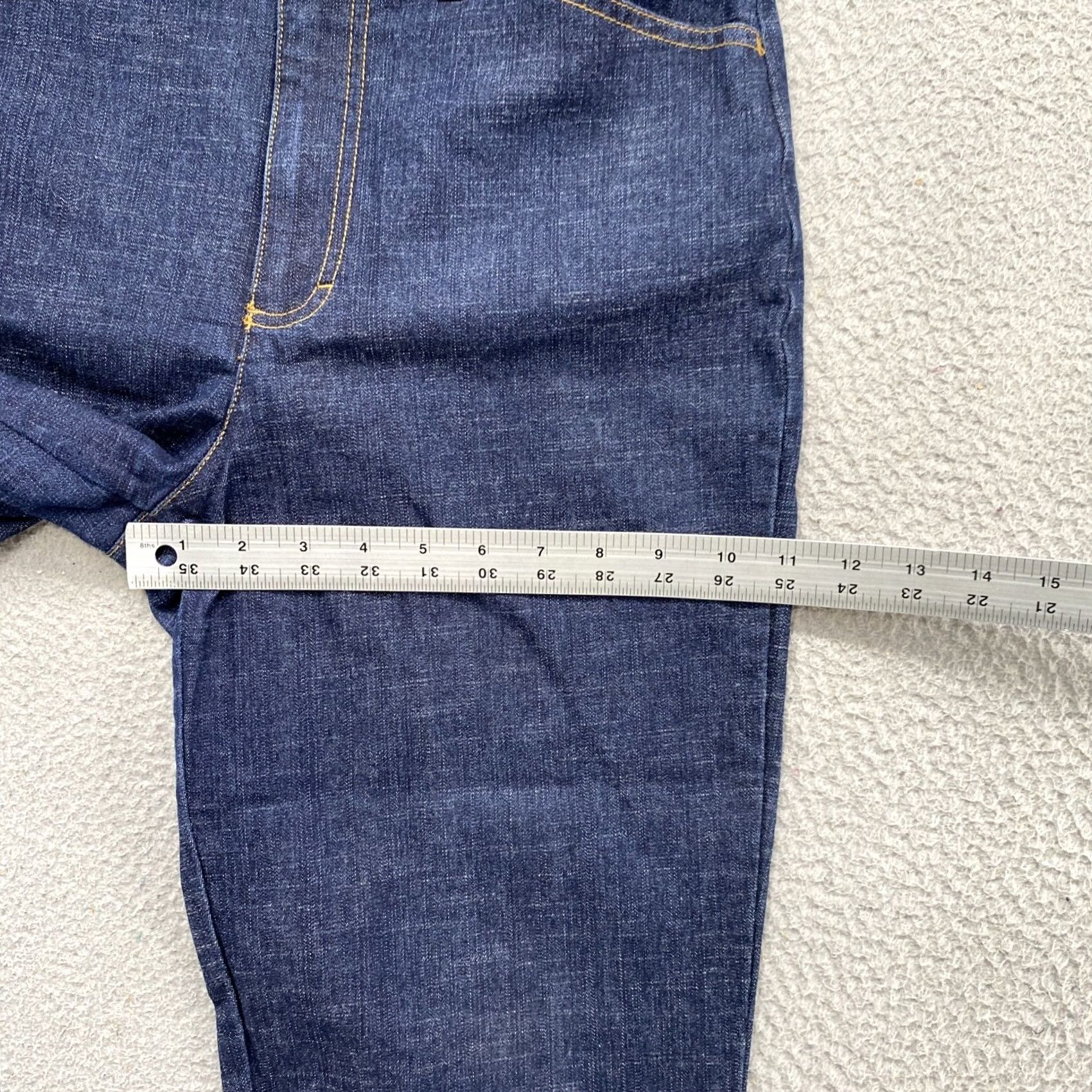 Gloria Vanderbilt VINTAGE Gloria Vanderbilt Women’s Jeans Capri Dark Wash Size 6 Blue Denim Capri Womens Size 28" / US 6 / IT 42 - 7 Thumbnail