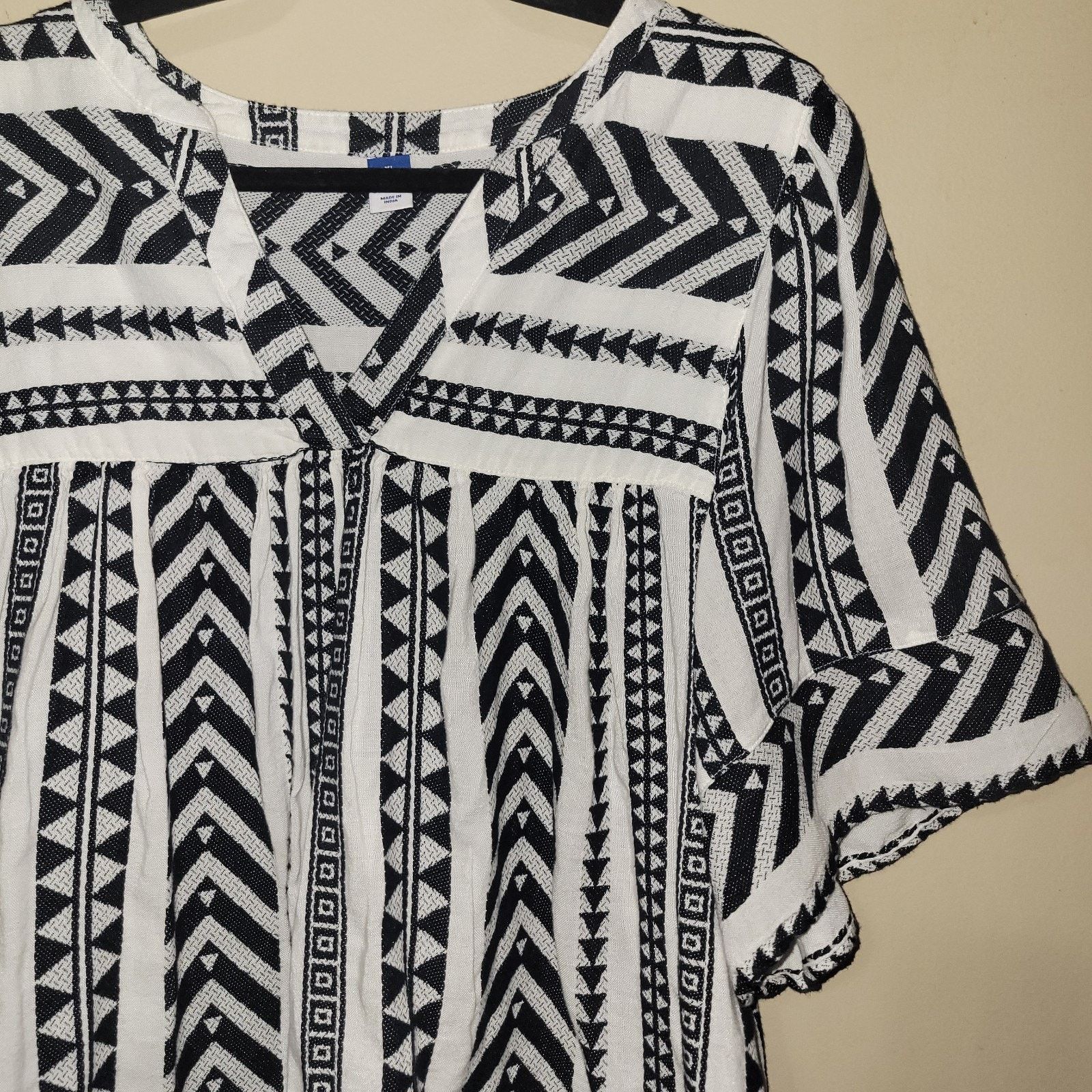 Old Navy Old Navy Top Plus XL Black White Embroidered Boho Coastal Size XL / US 12-14 / IT 48-50 - 8 Thumbnail