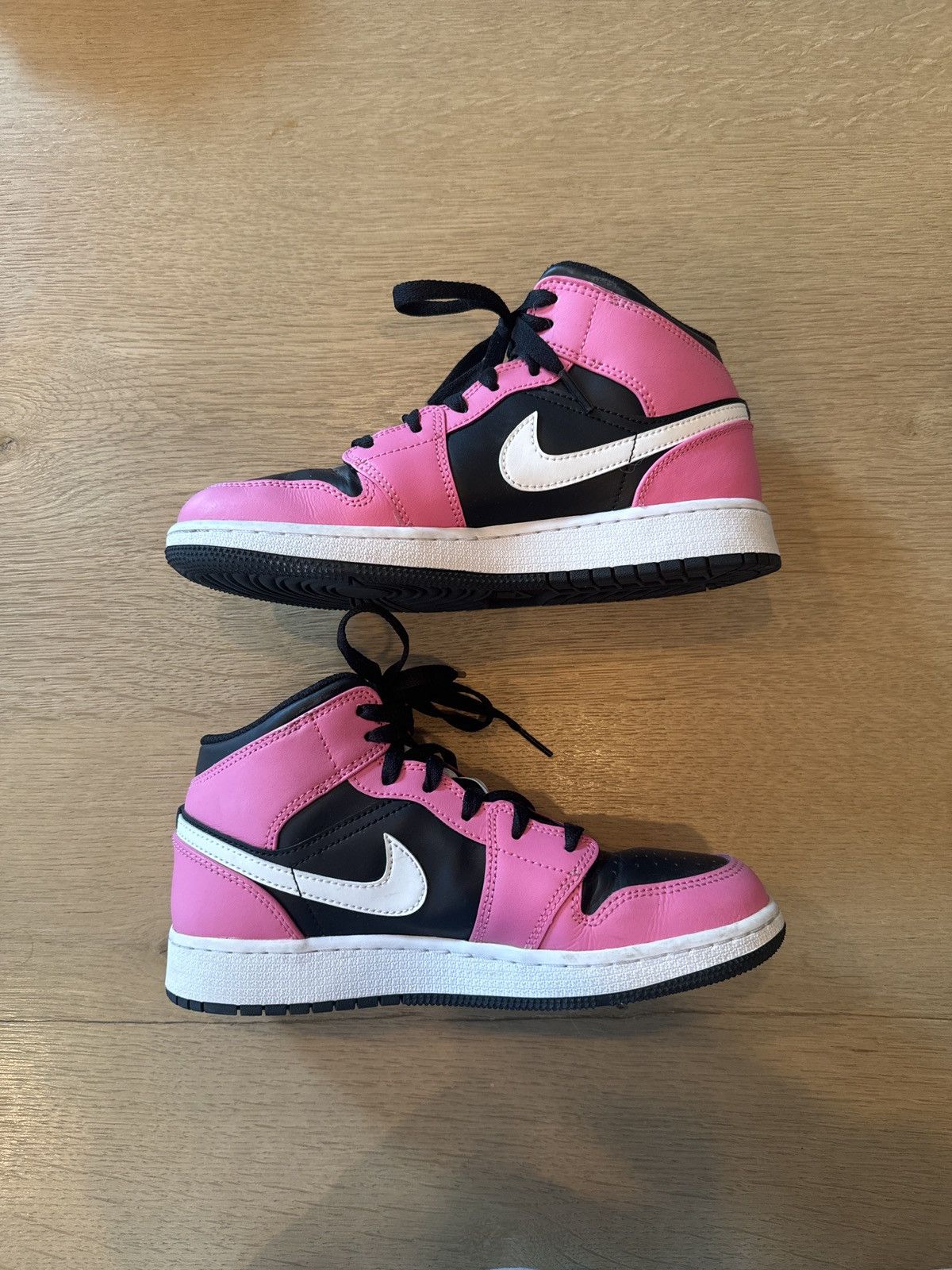 Nike Air Jordan 1 Mid Pinksicle Signature Footwear Size US 7 / IT 37 - 2 Thumbnail
