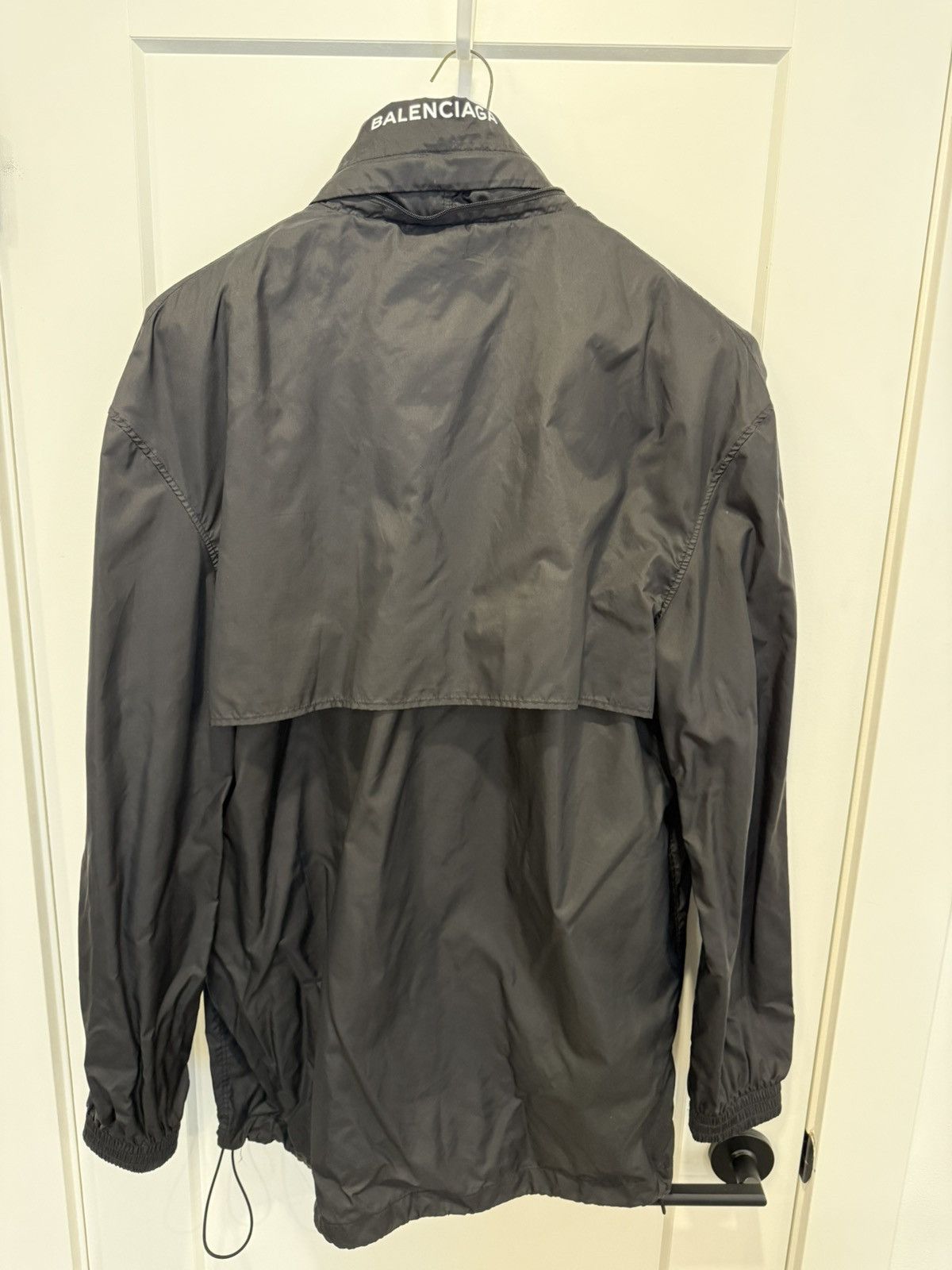 Balenciaga Balenciaga Logo Rainjacket XL Size US XL / EU 56 / 4 - 2 Thumbnail