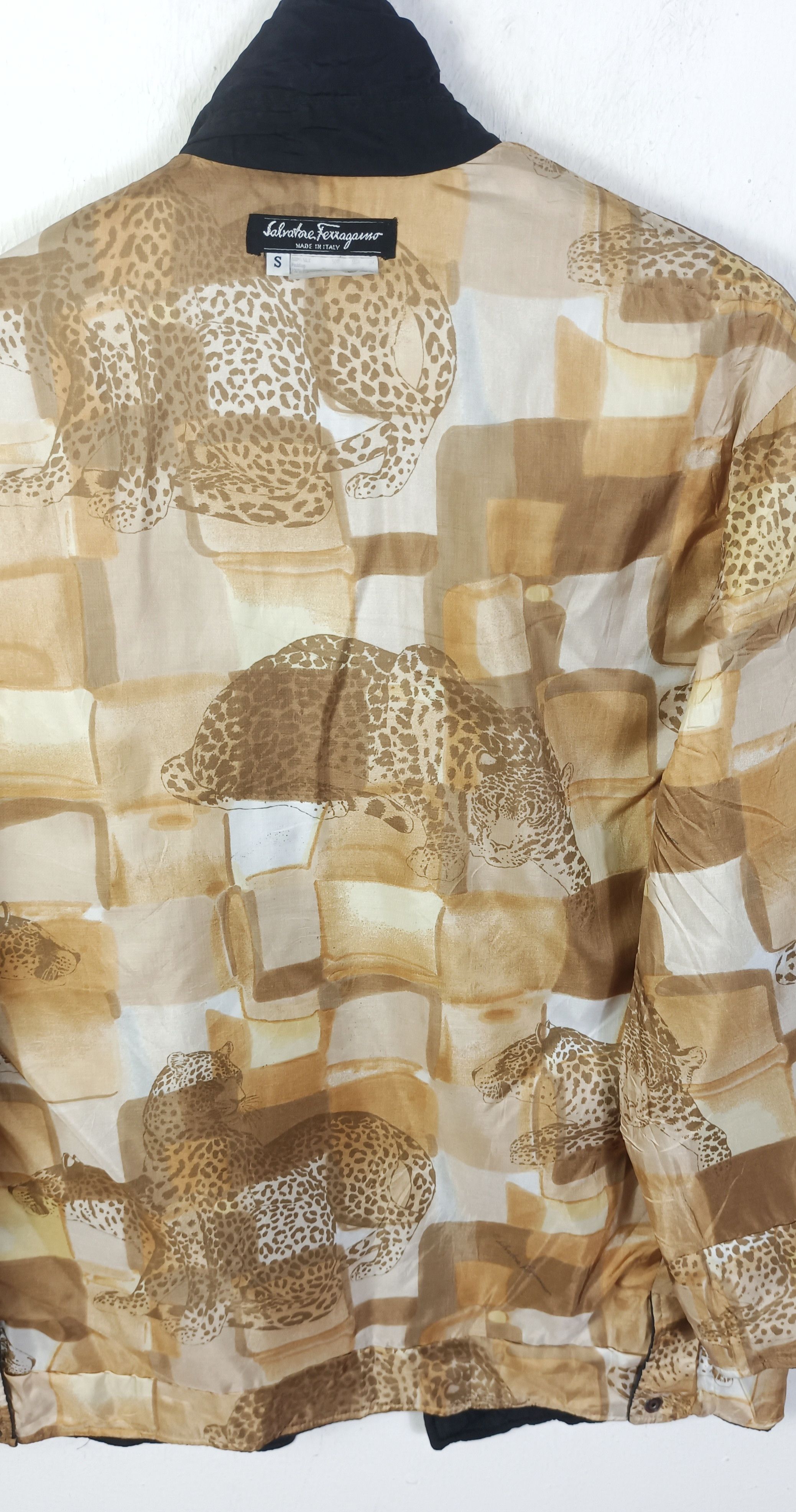Salvatore Ferragamo Vintage Salvatore Ferragamo Leopard Silk Quilted Jacket Size US M / EU 48-50 / 2 - 6 Thumbnail