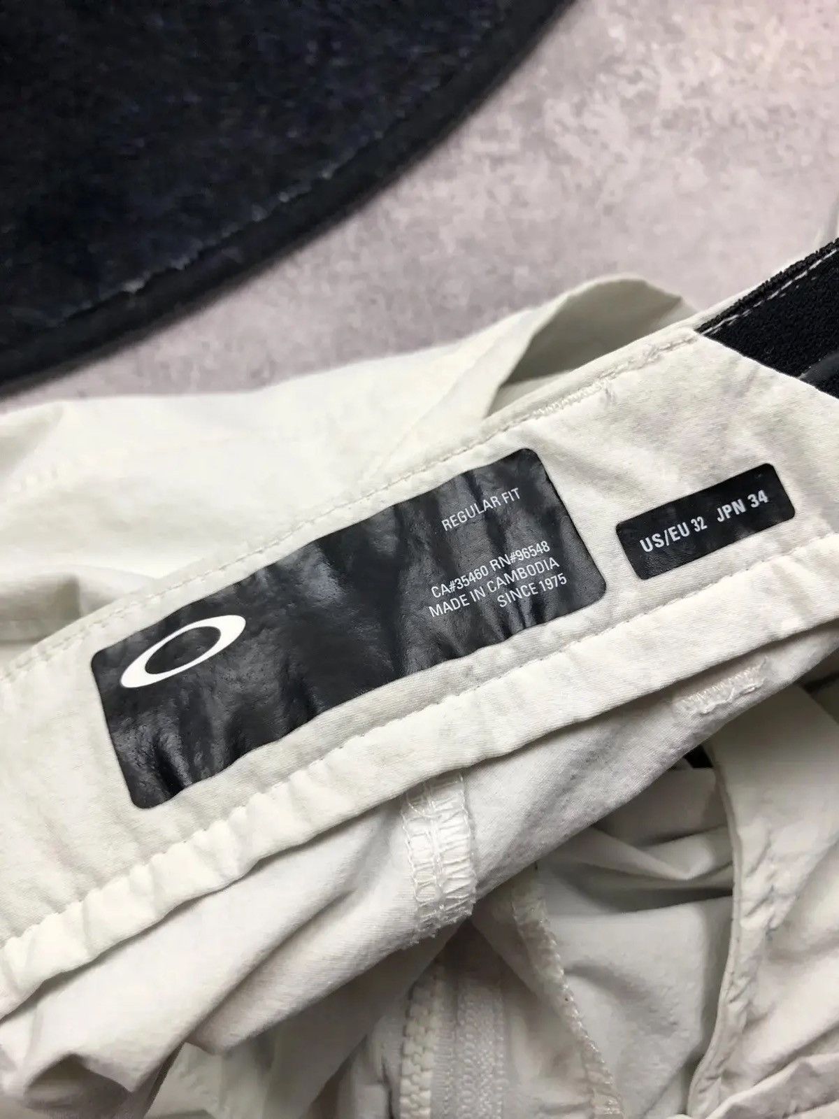 Oakley OAKLEY Hype Streetwear Outdoor Gorpcore Shorts Mini Logo Size US 32 / EU 48 - 9 Thumbnail
