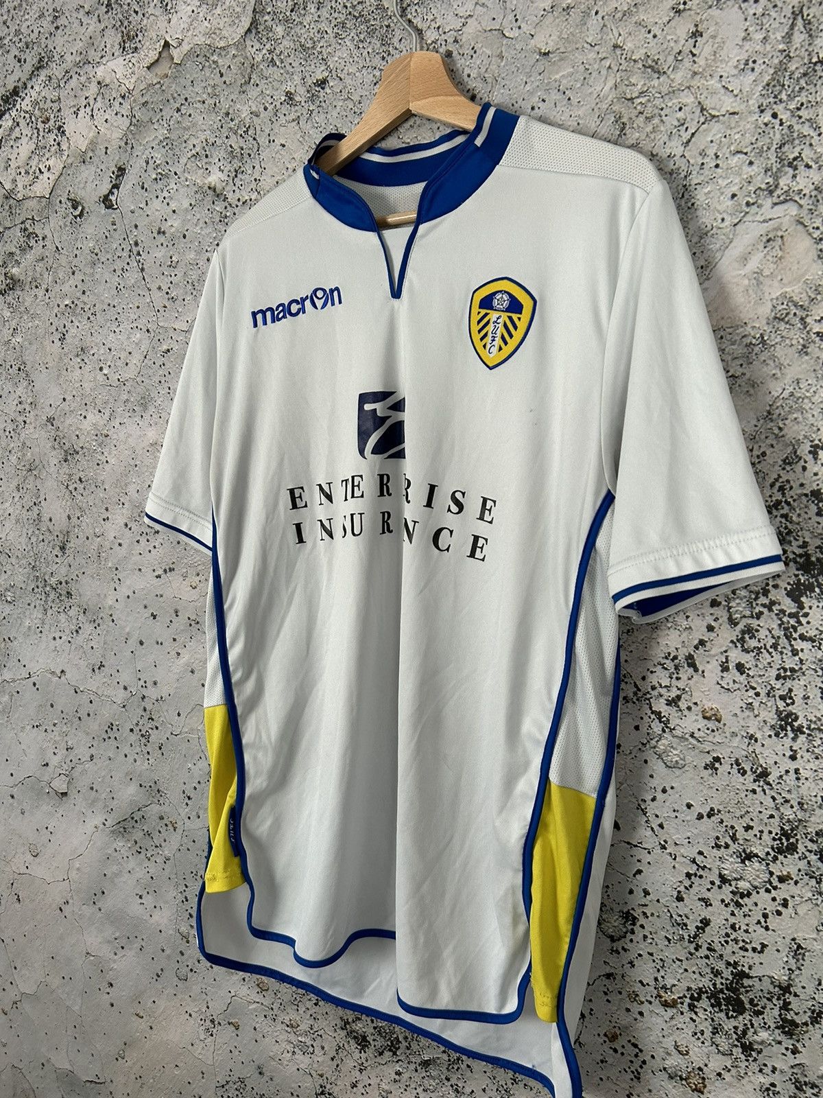 Vintage Vintage Leeds United Football Soccer Jersey Premier League Size US L / EU 52-54 / 3 - 2 Thumbnail