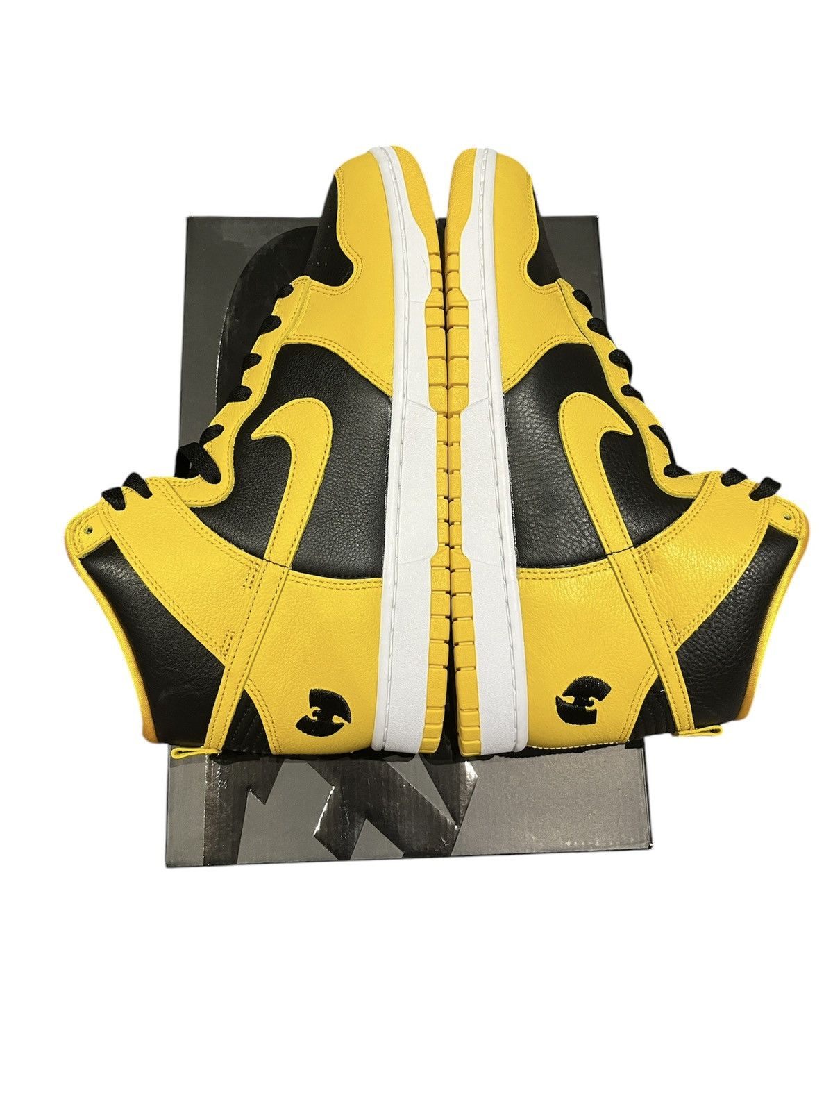 Nike Nike Dunk High Wu-Tang (2024) Yellow US10.5 Size US 11 / EU 44 - 9 Thumbnail