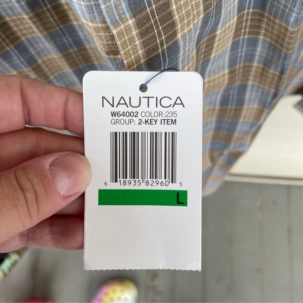 Nautica Nautica Stripped Button Down Size L (NWT) Size US L / EU 52-54 / 3 - 6 Thumbnail