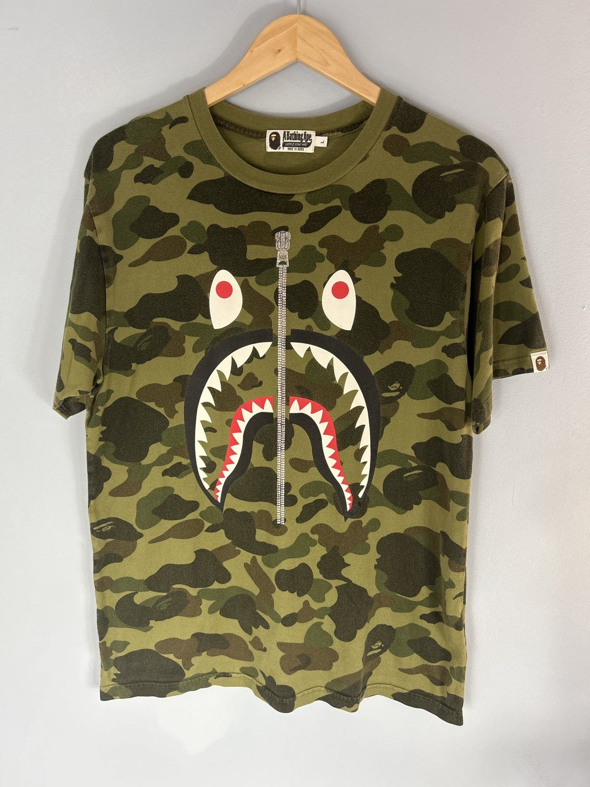 Bape Bape A Bathing Ape World Gone Mad Zipper Face Tee Size US L / EU 52-54 / 3 - 1 Thumbnail