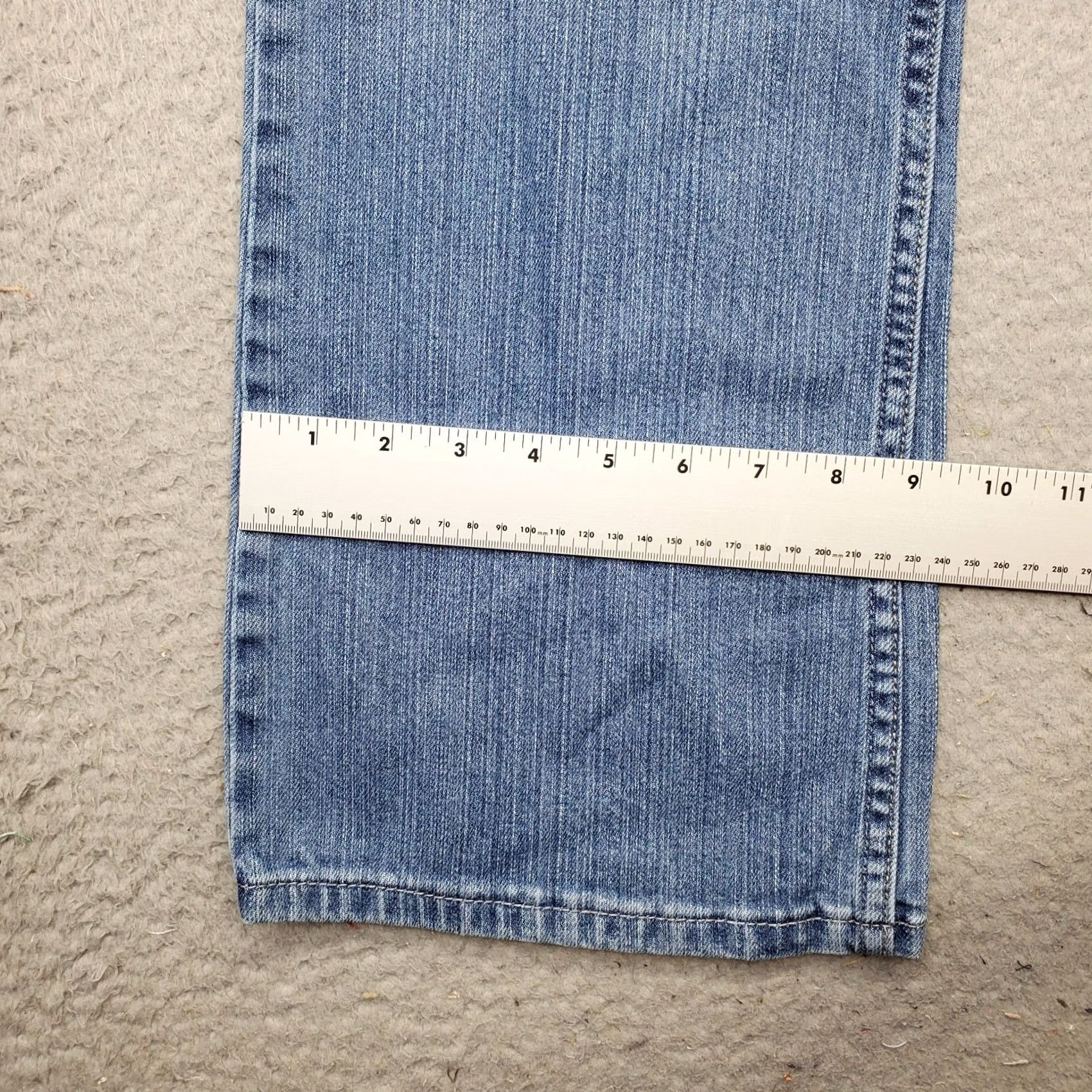 Levi's Levi's Bootcut Jeans Women's 14M Blue Denim Classic Mid Rise Medium Wash Outdoor Size 14M Womens Blue Denim Bootcut Jeans Size 36" / US 14 / IT 50 - 5 Thumbnail