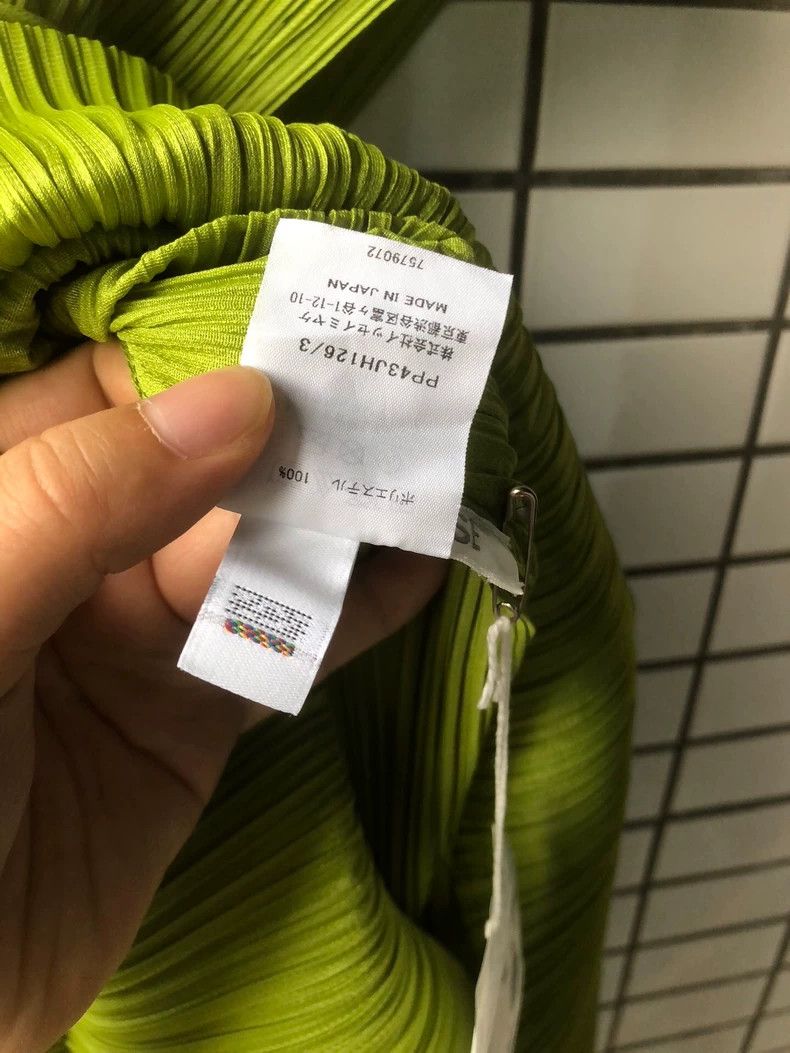 Issey Miyake Issey Miyake Green pleated dress Size L / US 10 / IT 46 - 5 Thumbnail