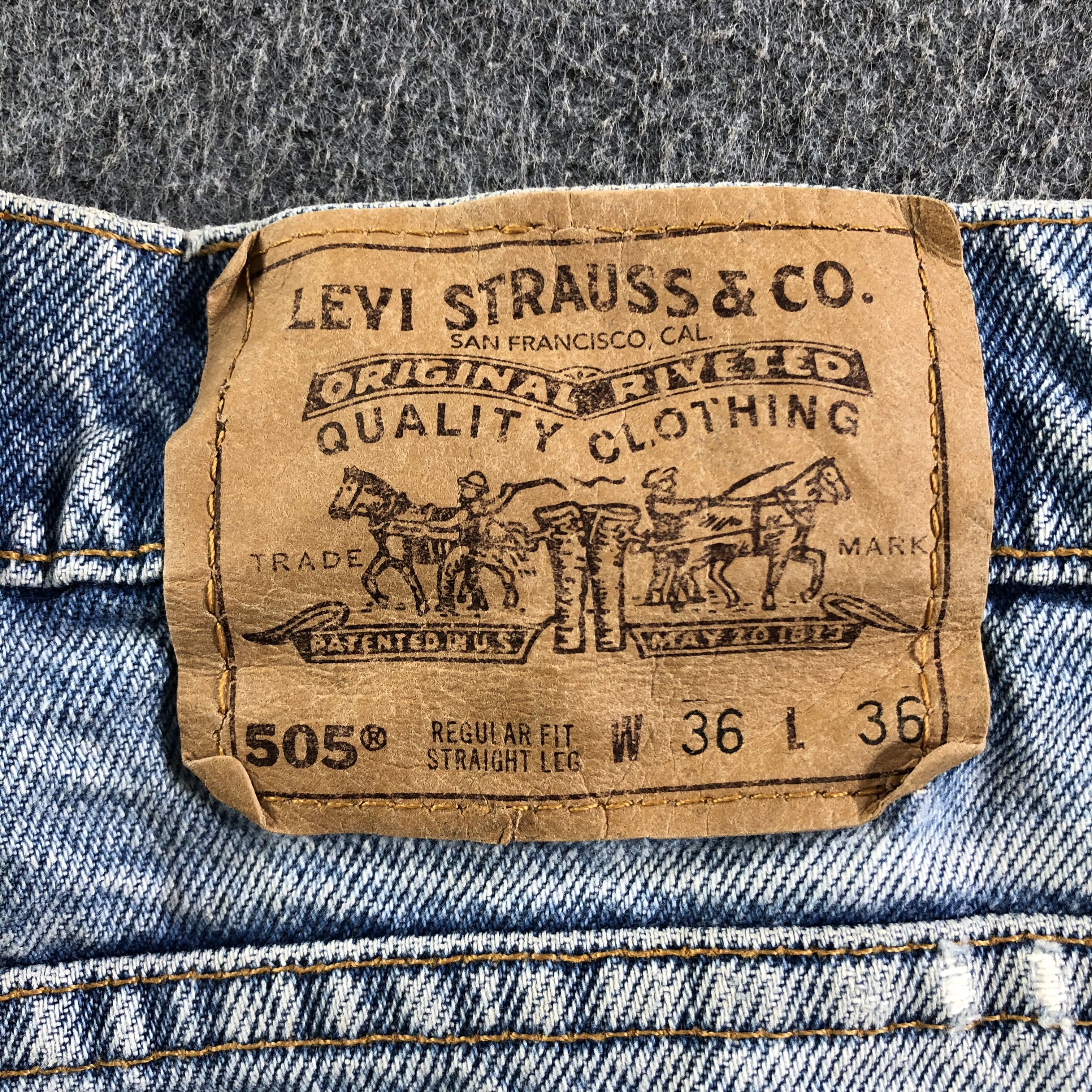 Levi's Vintage Blue Wash Levis 505 Jeans-J3578 Size US 35 - 5 Thumbnail