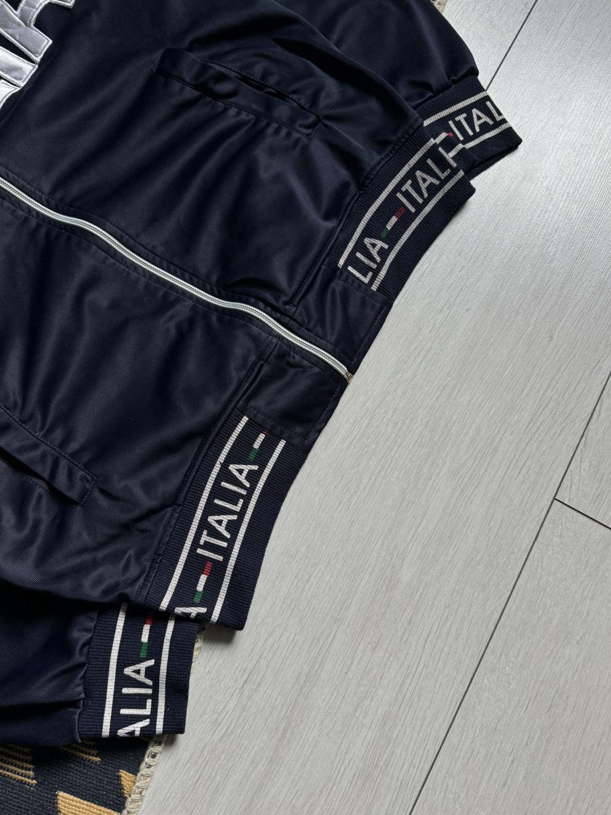 Vintage Vintage Italia Y2K Logo Track Jacket Size US M / EU 48-50 / 2 - 7 Thumbnail