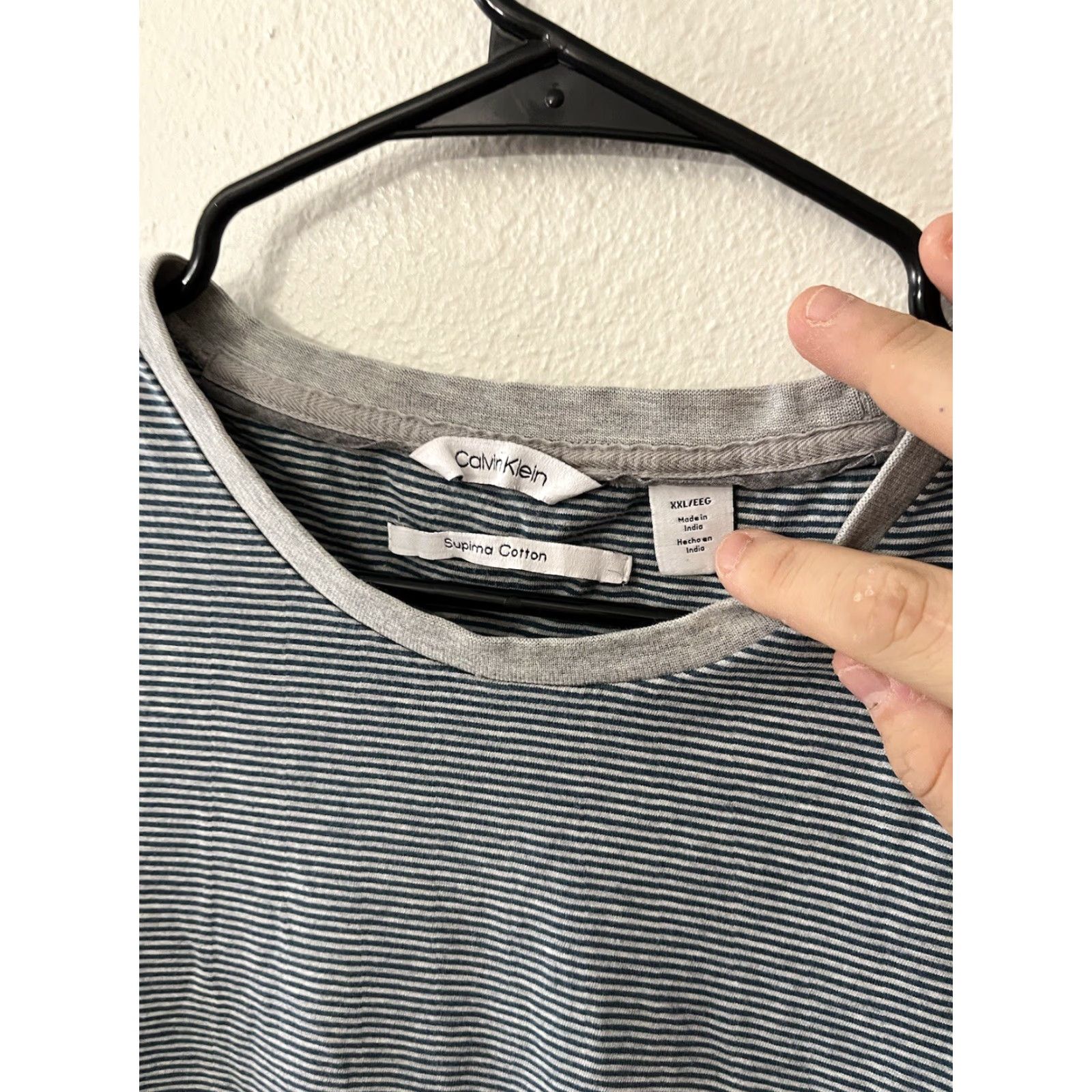 Calvin Klein Calvin Klein Men’s Crew Neck T-Shirt Blue & Gray Striped 2XL Shirt Crew Neck Mens Blue Striped 2XL Calvin Klein Liquid Touch Size US XXL / EU 58 / 5 - 2 Thumbnail