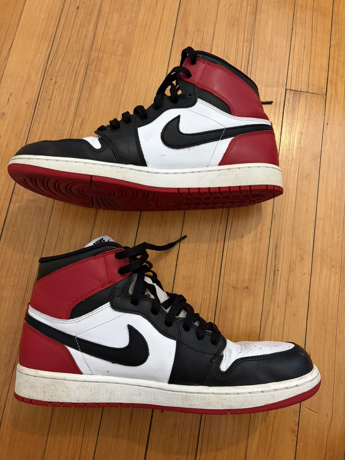 Jordan Brand Jordan 1 Black Toe 2013 Size US 12 / EU 45 - 2 Thumbnail