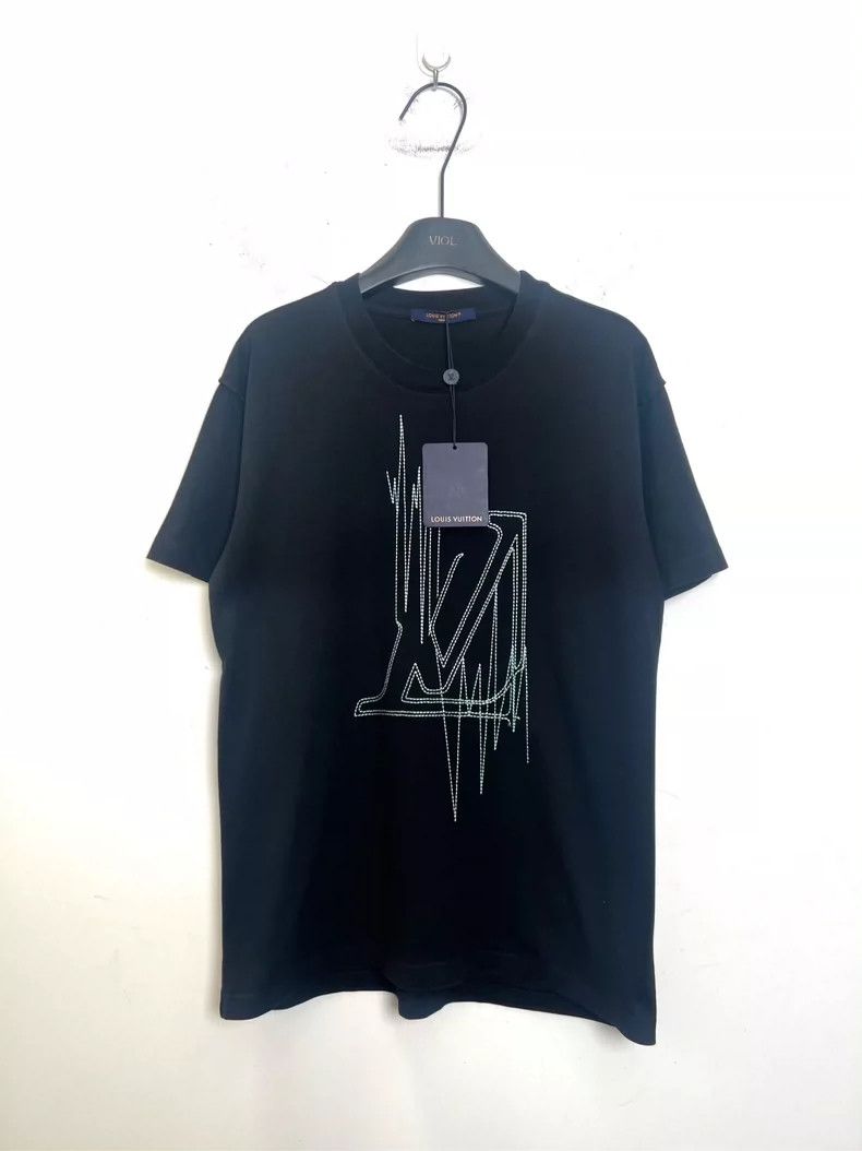 Louis Vuitton louis vuitton Embroidered graphic short sleeve Size US S / EU 44-46 / 1 - 2 Thumbnail