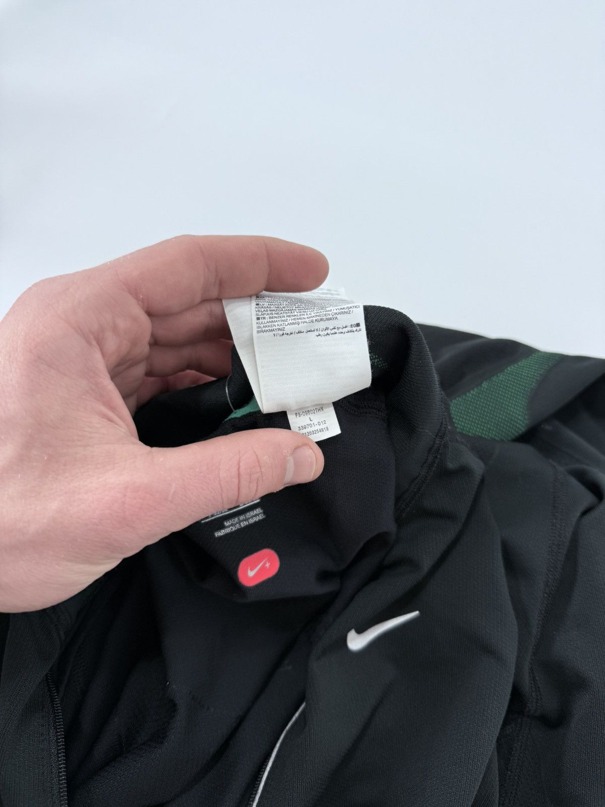 Nike Vintage Nike y2k streetwear turtleneck avantgarde sweater Size US L / EU 52-54 / 3 - 10 Thumbnail