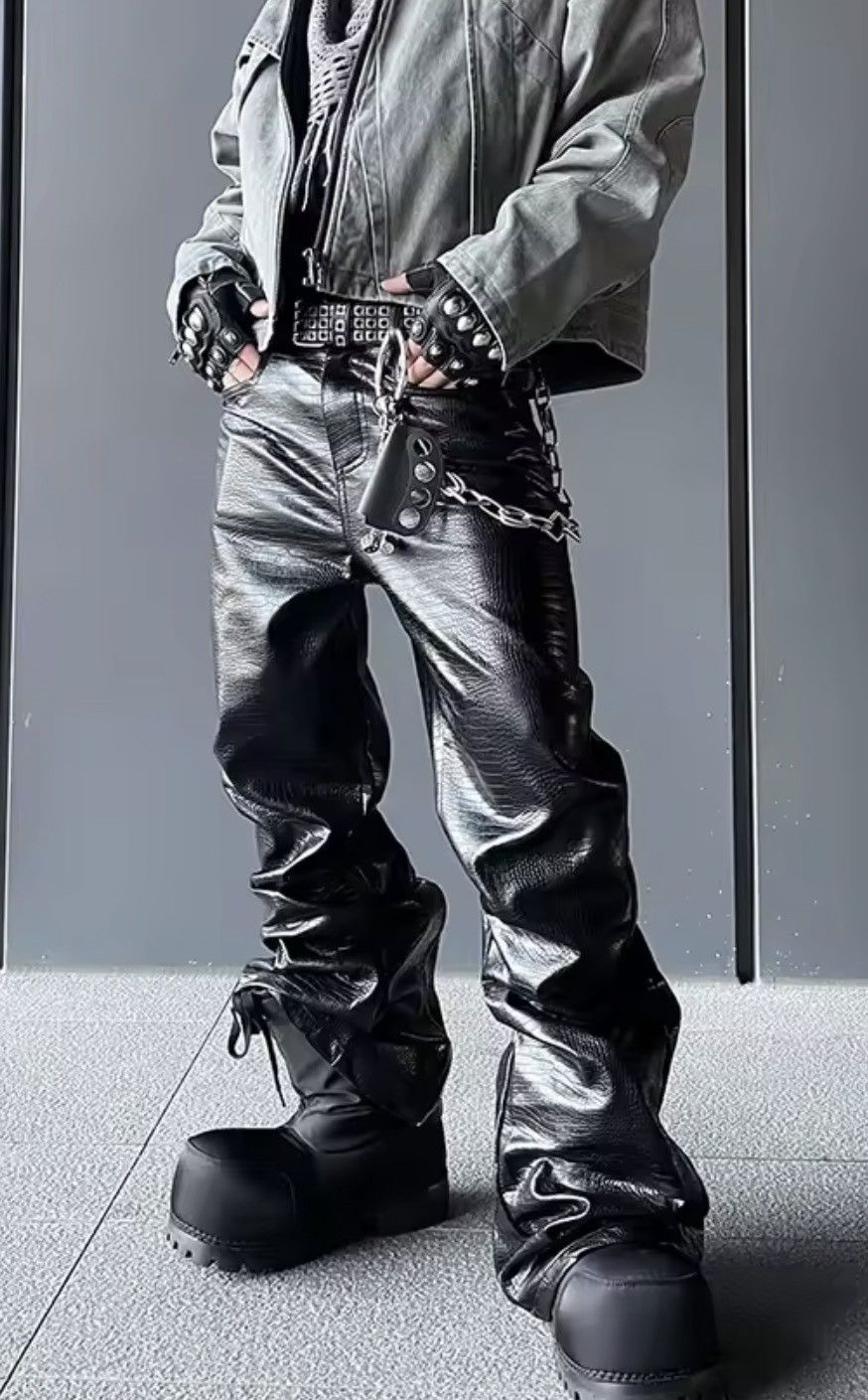 Japanese Brand Crinkled Faux Leather Pants Baggy Stacked PVC Trousers Size US 30 / EU 46 - 3 Thumbnail