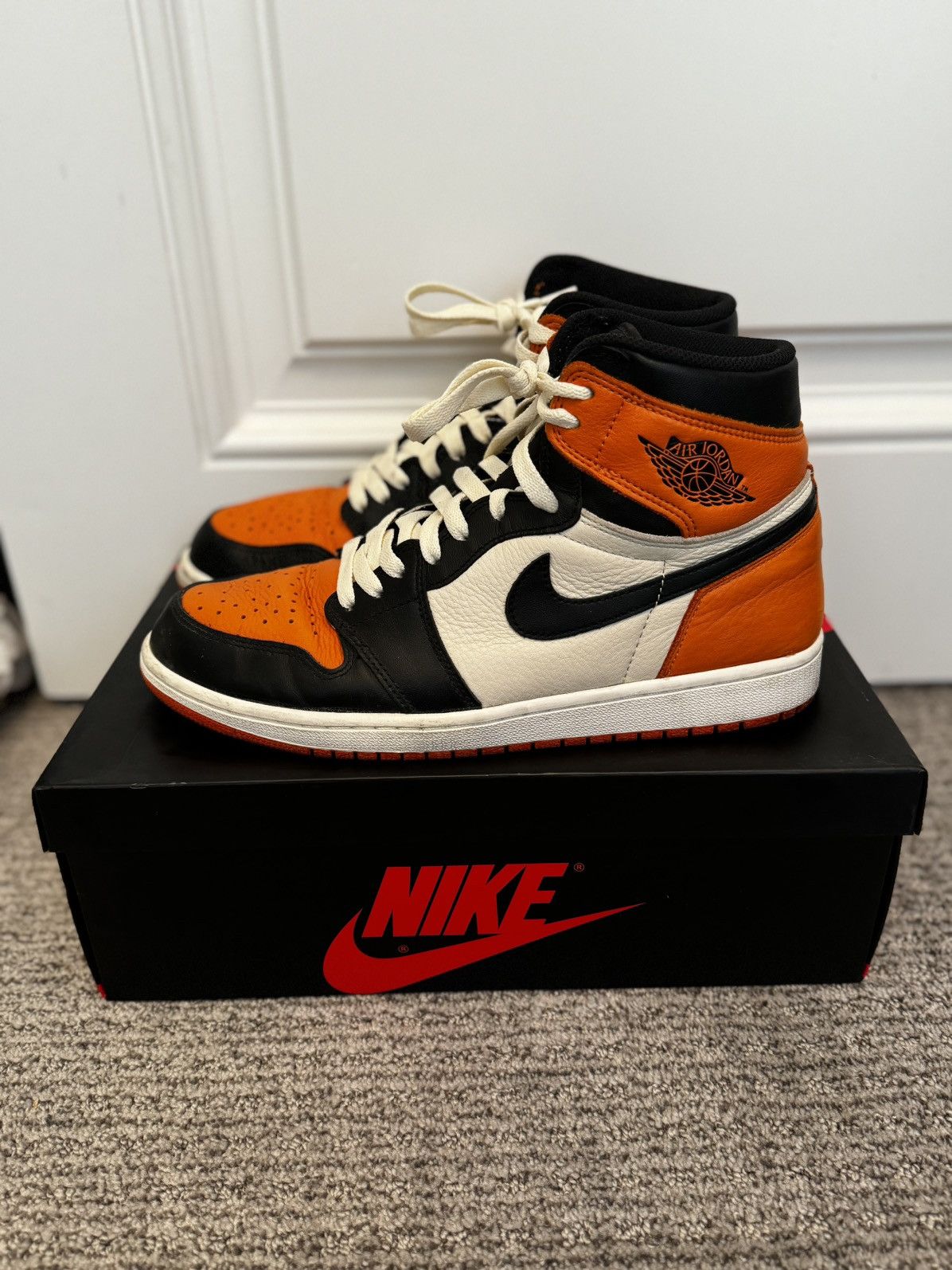 Nike Jordan 1 Retro Shattered Backboard Size US 10.5 / EU 43-44 - 3 Thumbnail