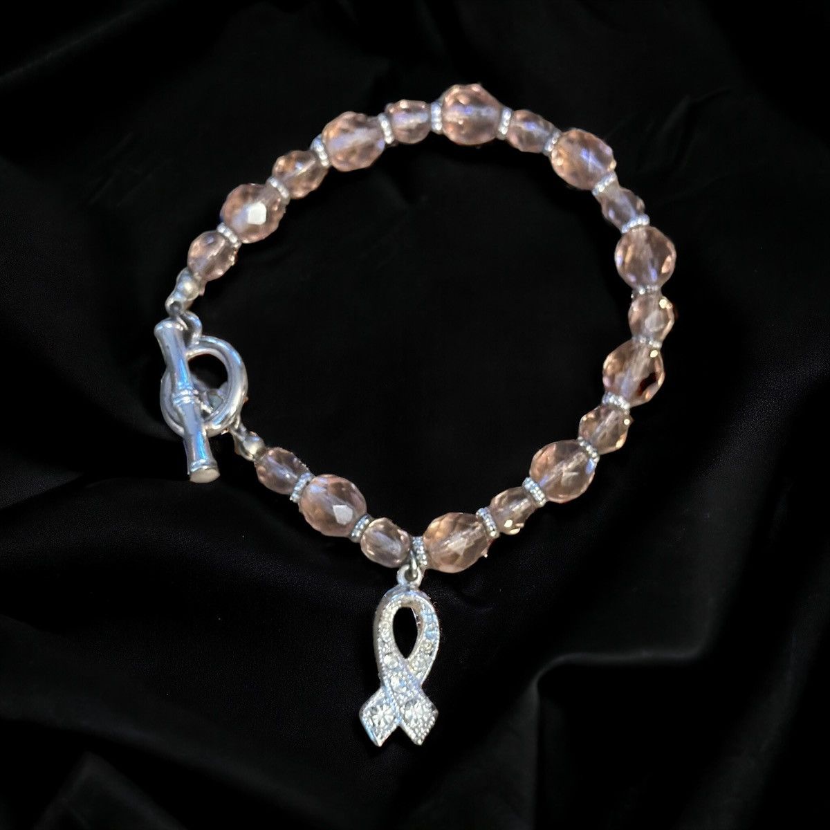 Other Breast cancer awareness bead toggle bracelet Size ONE SIZE - 1 Thumbnail
