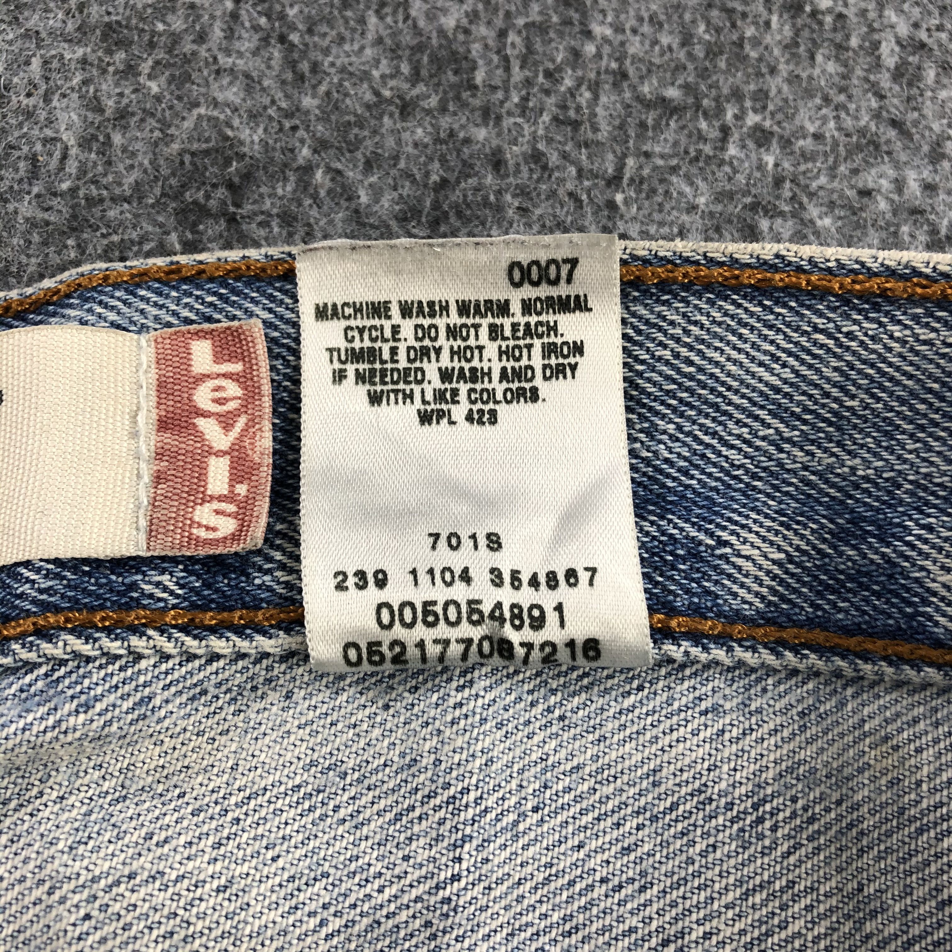 Levi's Vintage Light Wash Levis 505 Jeans-J1566 Size US 32 / EU 48 - 14 Thumbnail